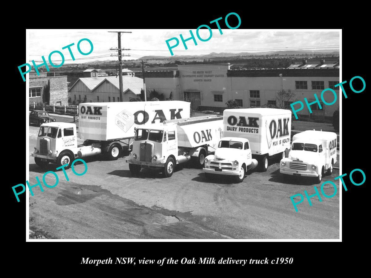 OLD POSTCARD SIZE PHOTO OF MORPETH NSW THE OAK DAIRY MILK TRUCK c1950