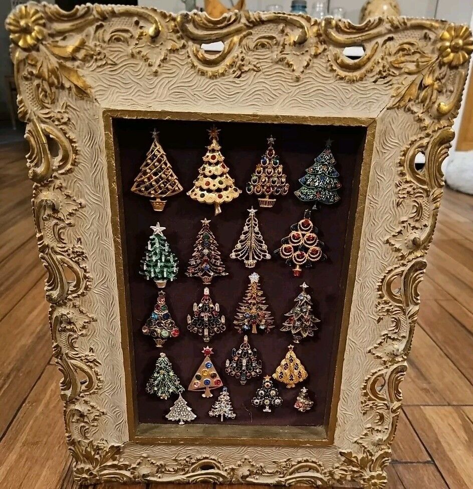 Vintage Christmas Tree Brooch Framed Jewelry Art Handmade Ornate Gold Cream 