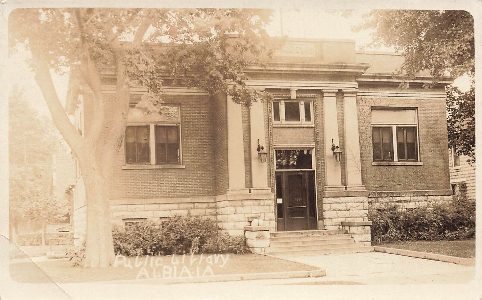Albia Iowa RPPC Public Library Postcard LP09