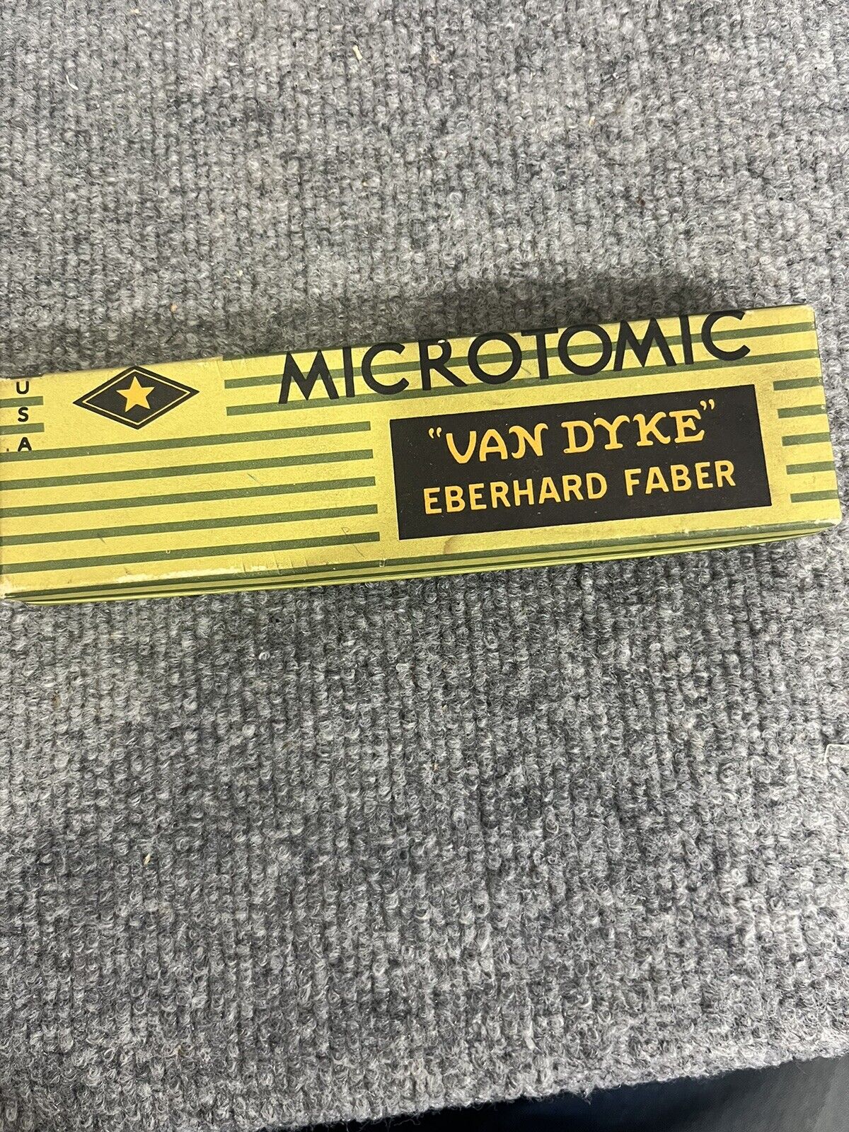 Vintage Microtomic Van Dyke Drawing Pencils With Original Box