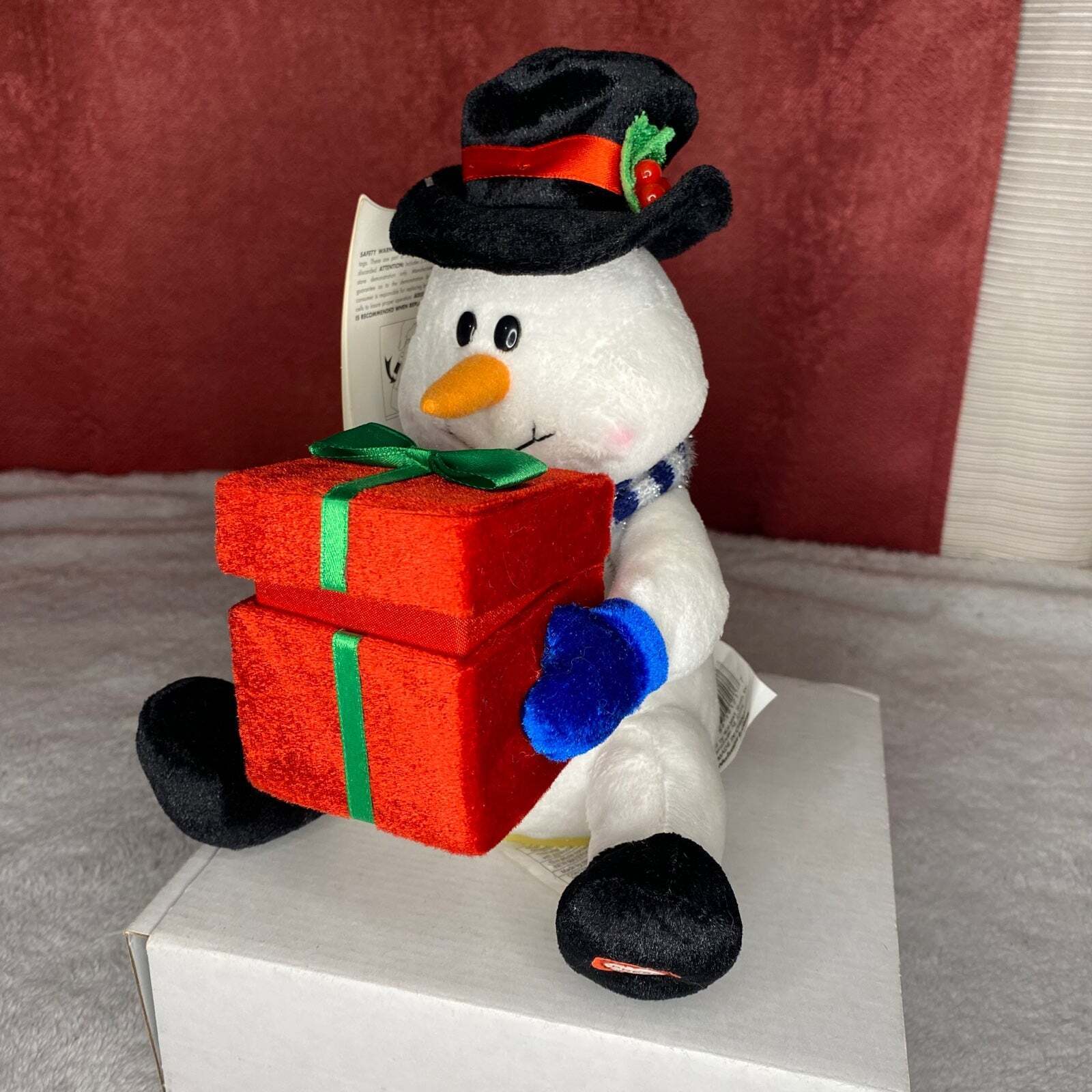 WORKING GEMMY Musical Snowman with Present box- JINGLE BELLS Animated Dance Sing