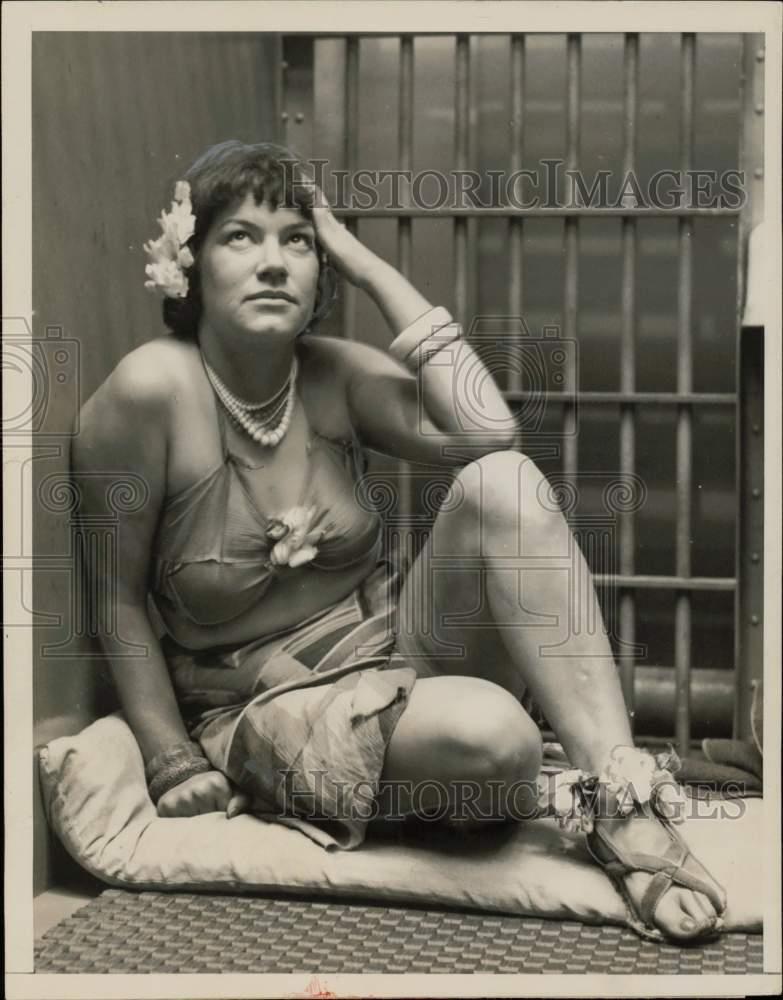 1937 Press Photo Woman lands in jail after night-long celebration, San Francisco