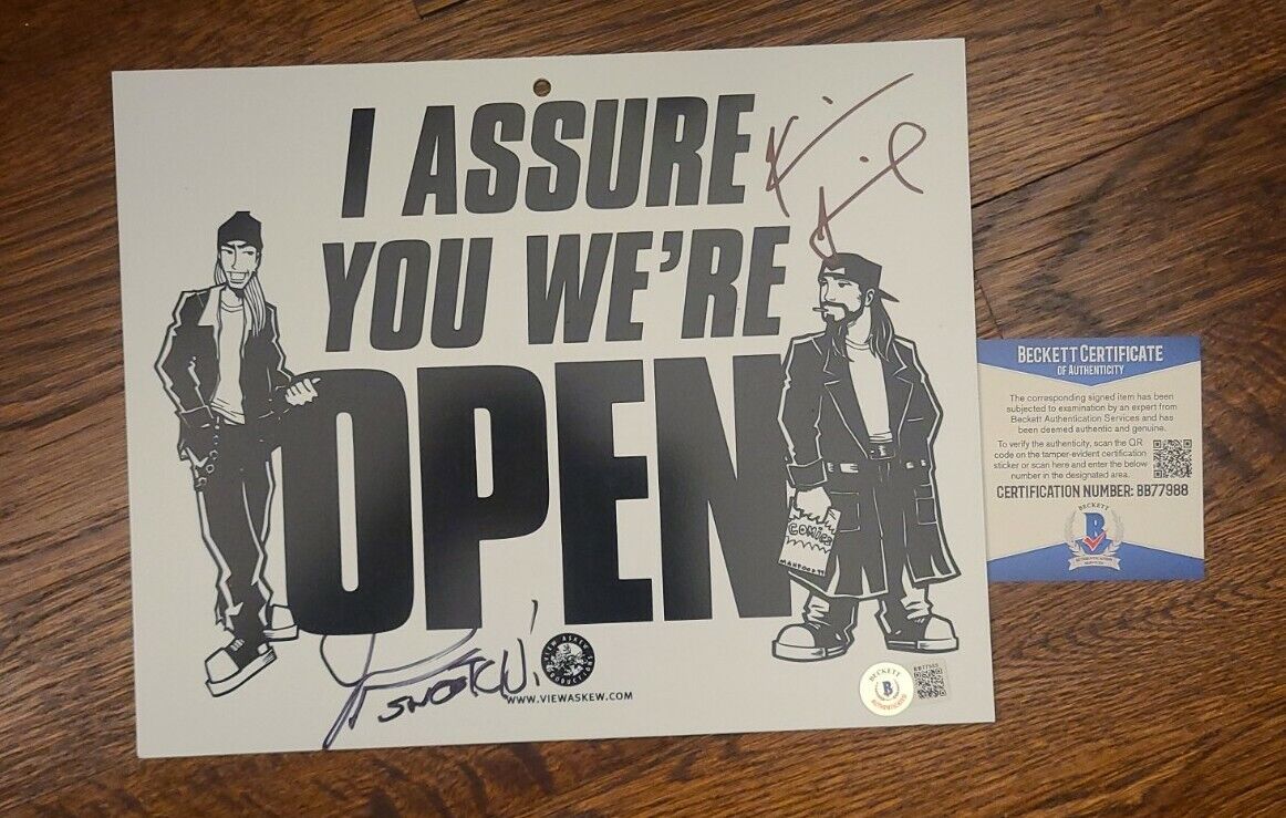 KEVIN SMITH+ JASON MEWES CLERKS SIGNED OPEN SIGN BECKETT AUTHENTICATED #BB77988