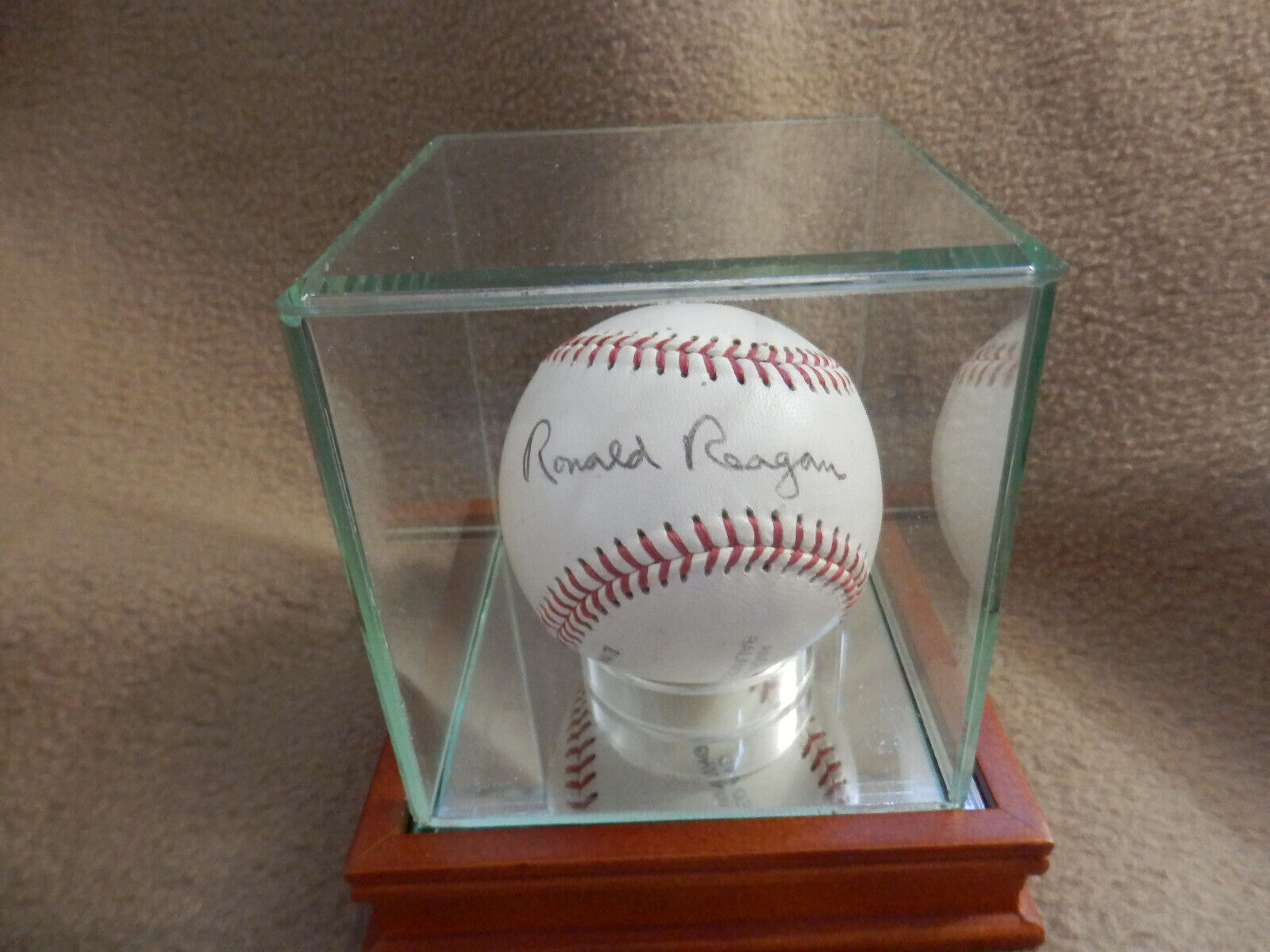 Ronald Reagan Signed Baseball With PSA/DNA