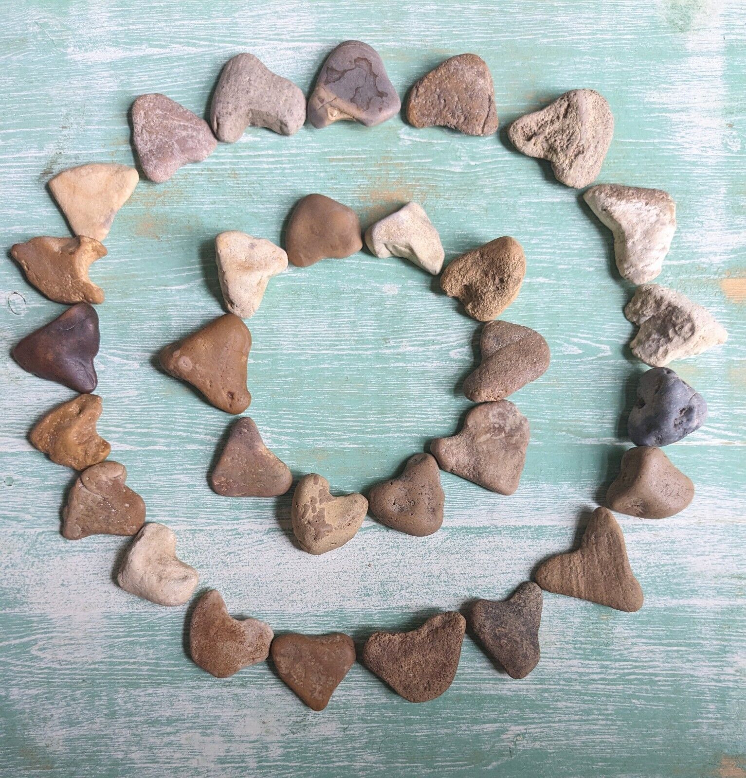 30-Heart Shaped Rocks Natural River Stones 2\