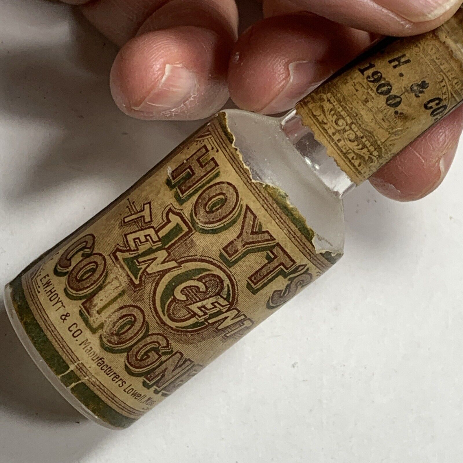 Hoyt’s Ten Cent Cologne Label Bottle 1900 Small Size Embossed Cork Stopper