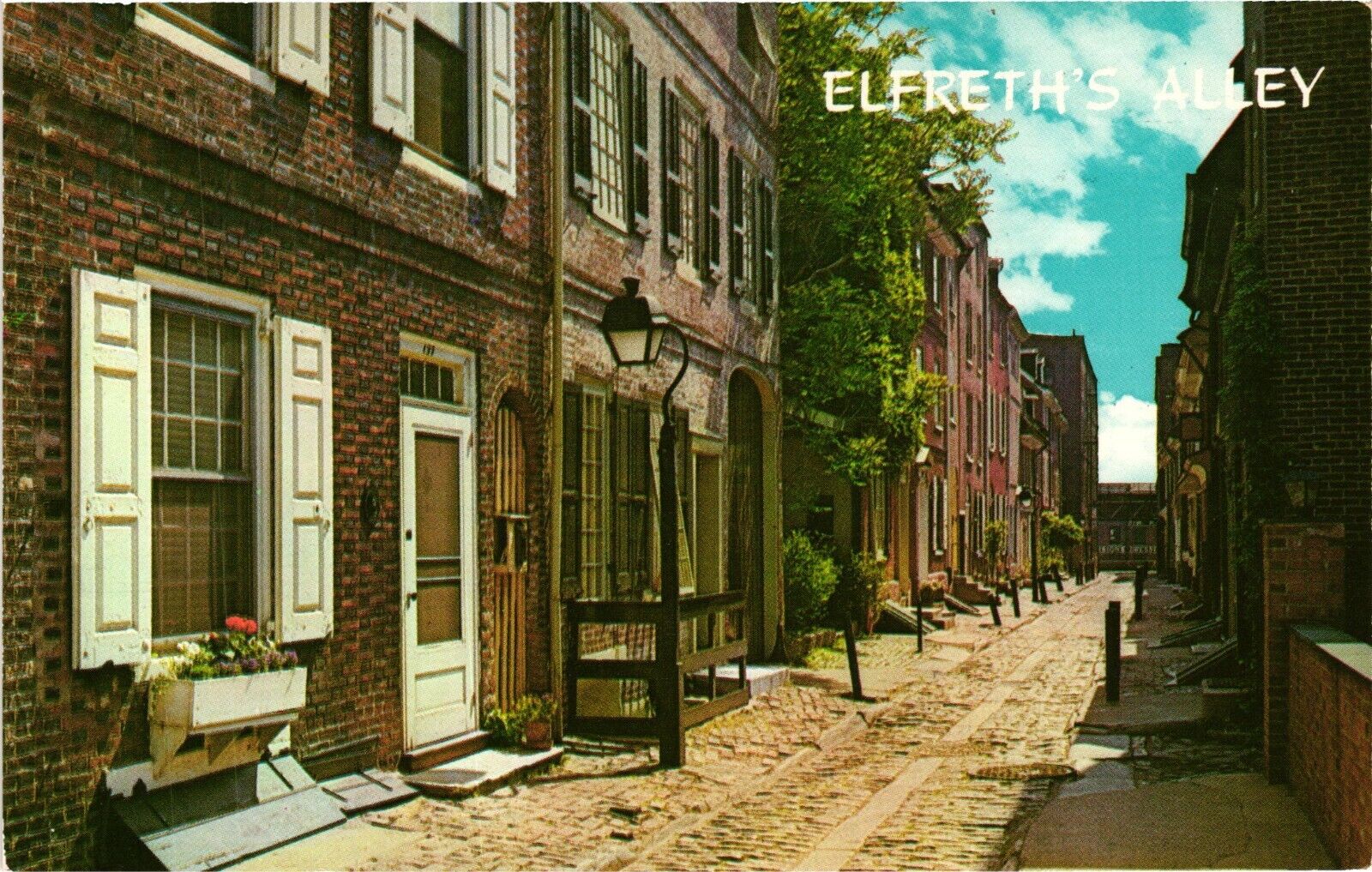Elfreth\'s Alley 2nd Street Arch Philadelphia PA Vintage Postcard Unposted c1950
