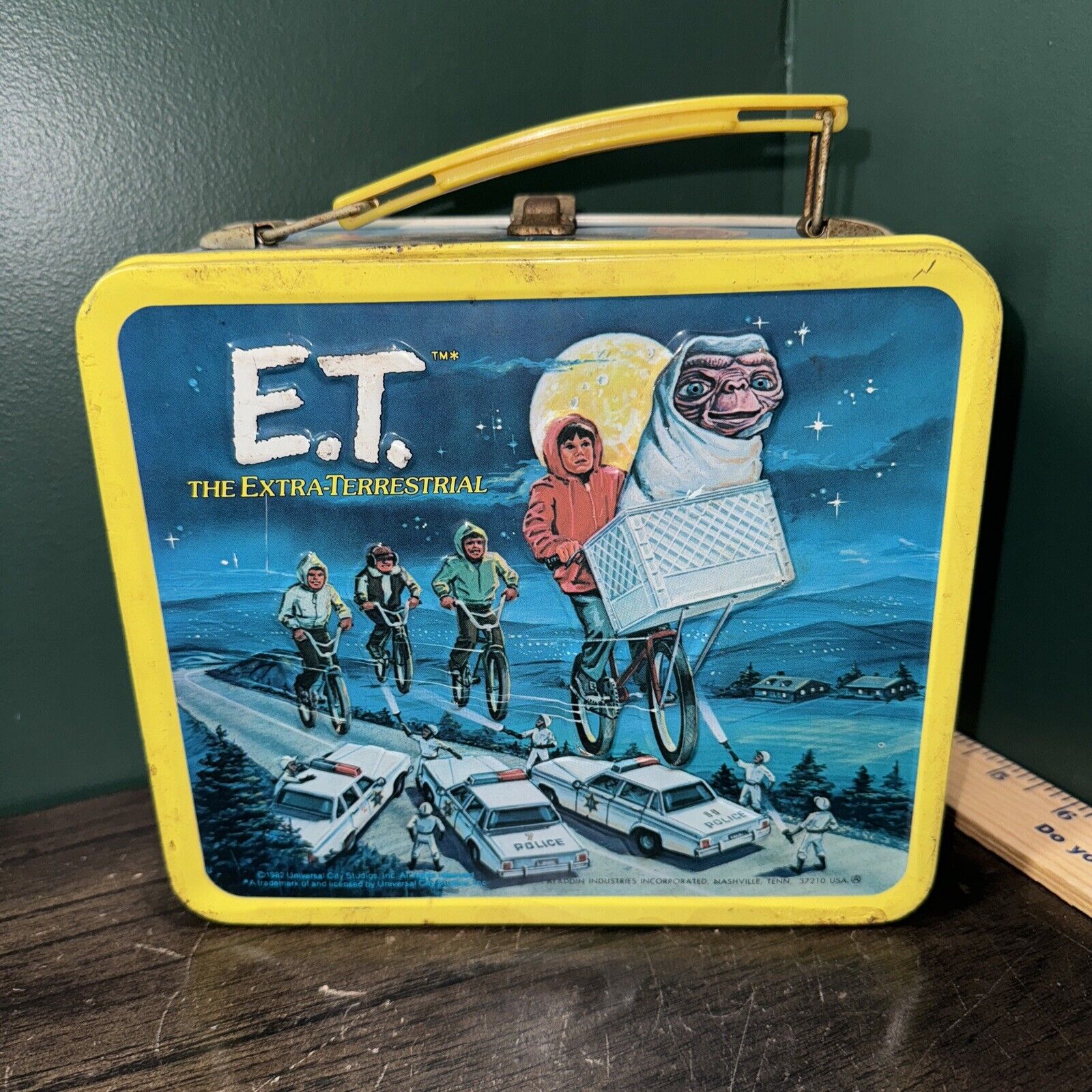 1982 E.T. Extra-Terrestrial Yellow Aladdin Metal Lunchbox Rare Vintage