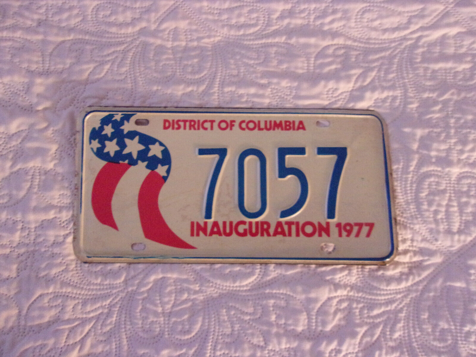 Vintage NEAR MINT 1977 DISTRICT OF COLUMBIA Commemorative Inauguration Lic Plate