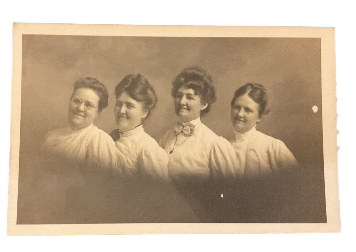 RPPC Women Sarah Drury Emma Maude Kate Family Group c1910s photo postcard IP2