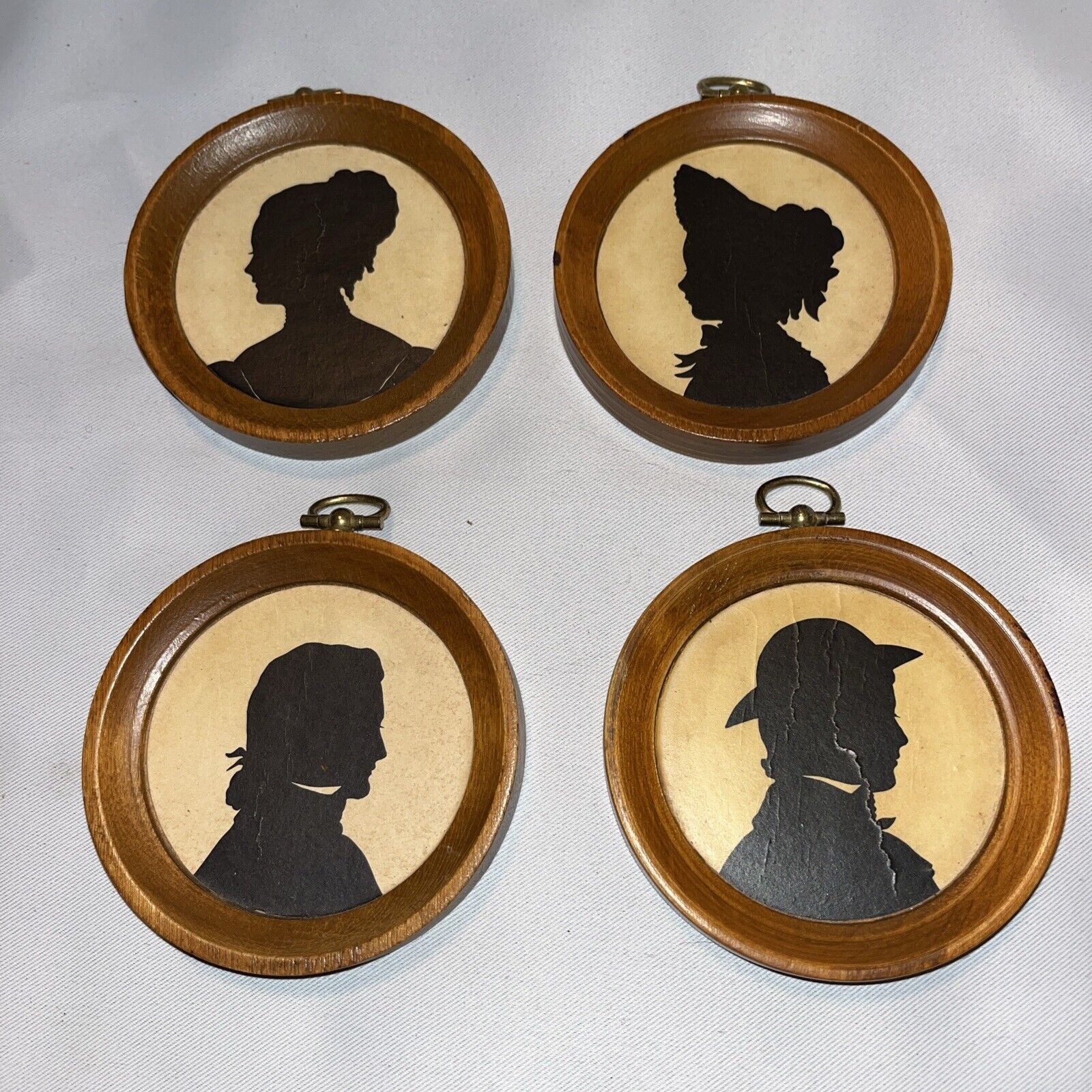 Vintage WOODCROFTERY Round Wooden Framed Miniature Silhouette Plaques Lot Of 4