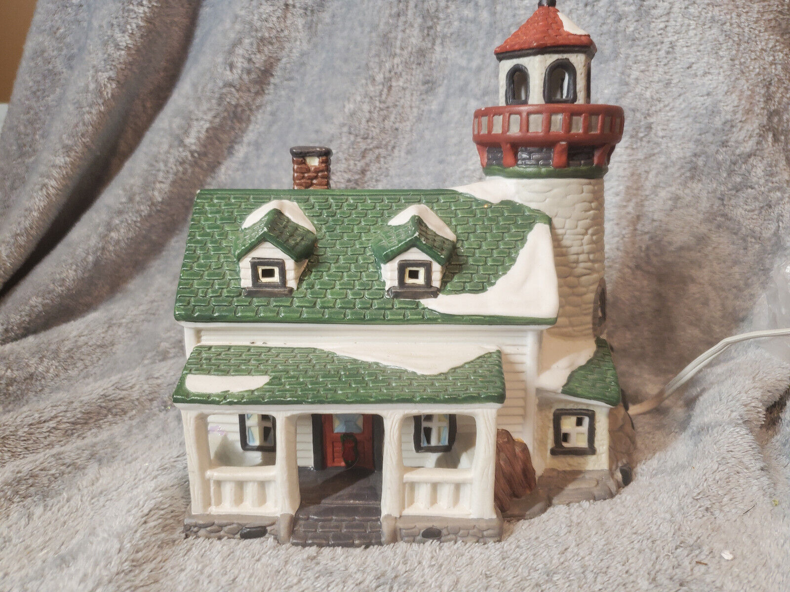 Dickens Keepsake Lighthouse 1995 Vintage Village O'Well Novelty Porcelain 