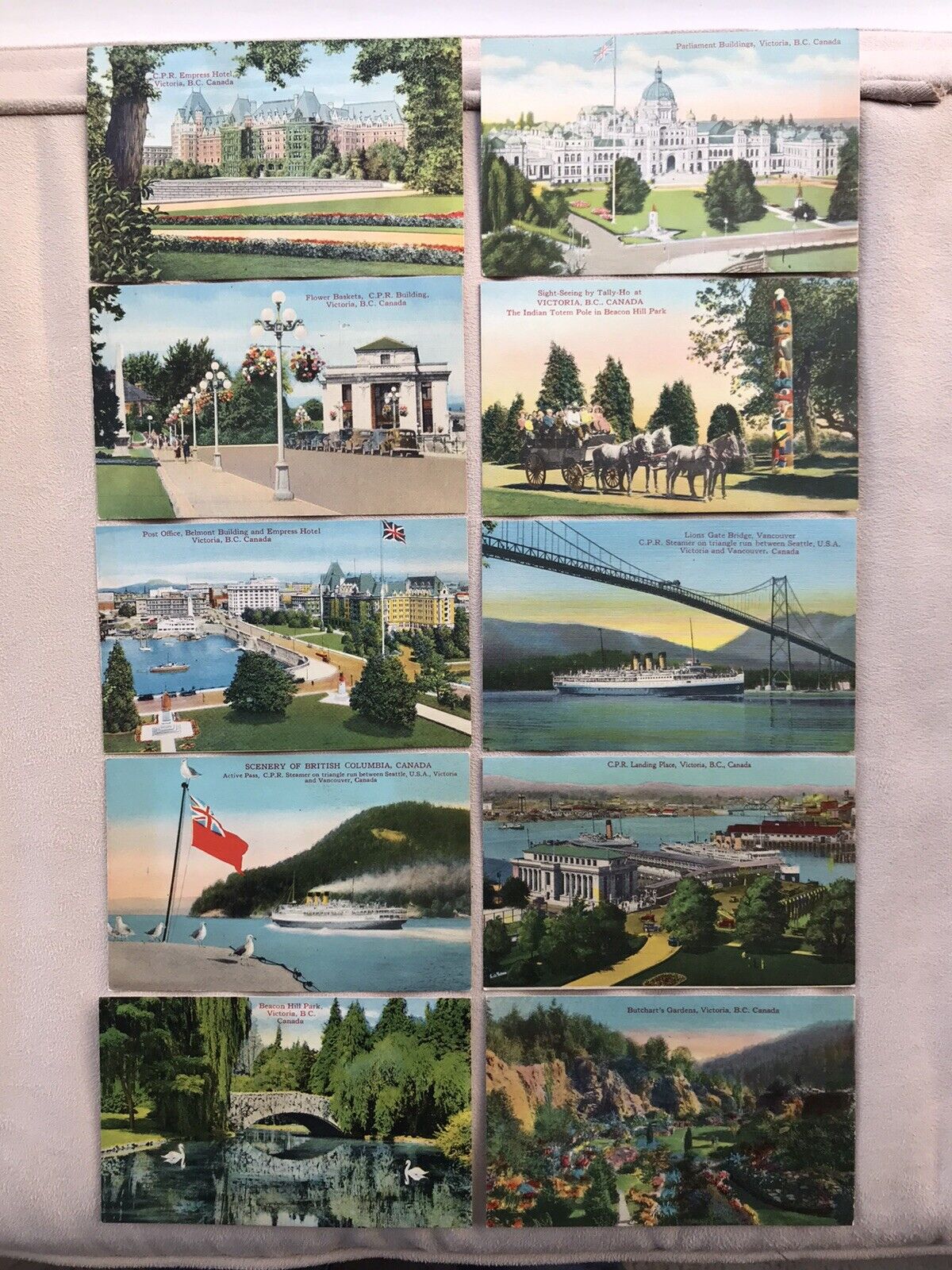 Postcards Victoria, Vancouver B.C. Canada RPPC c. 1945 The Coast Publishing Co.