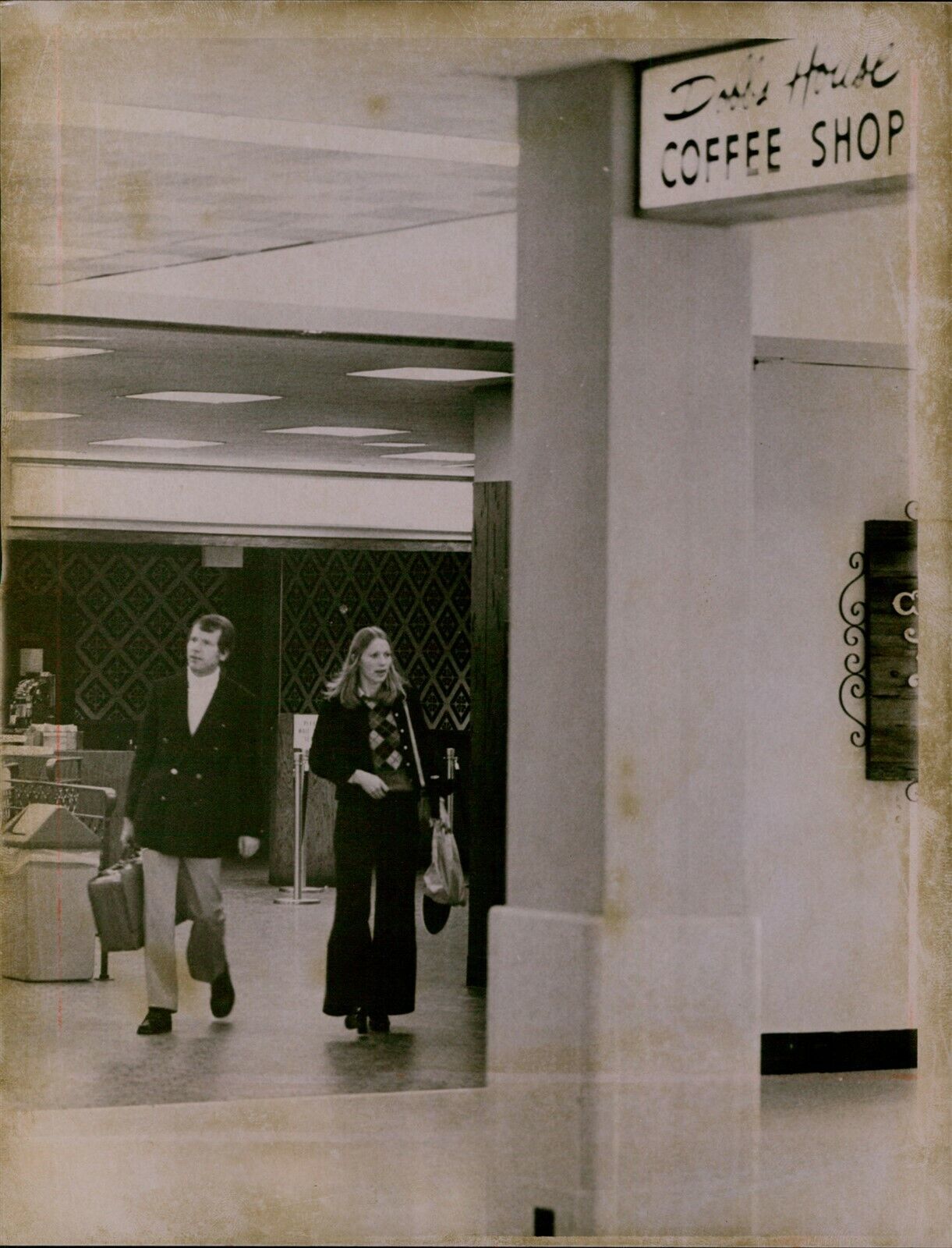 LG849 1974 Original Photo DOBBS HOUSE COFFEE SHOP Miami International Airport