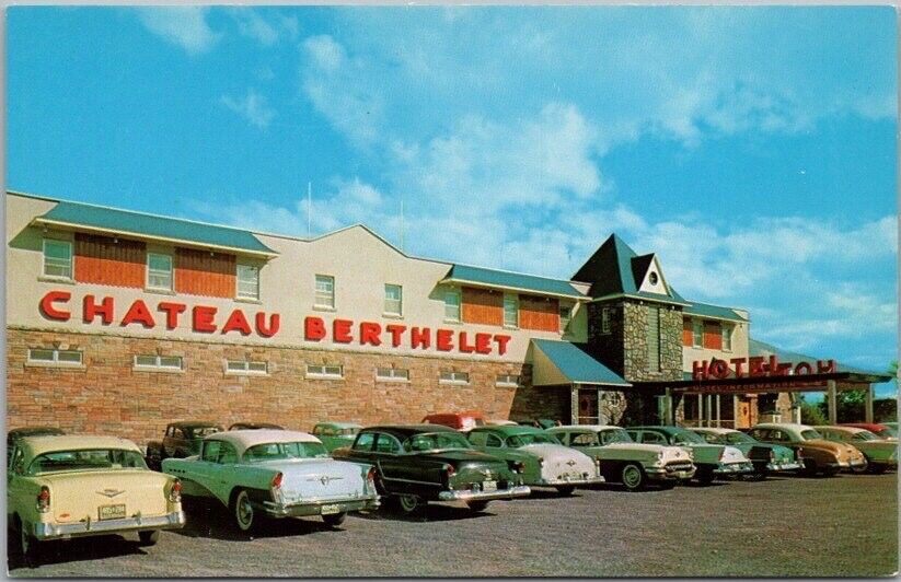 1950s BERTHIERVILLE, Quebec CANADA Postcard CHATEAU BERTHELET MOTEL Roadside