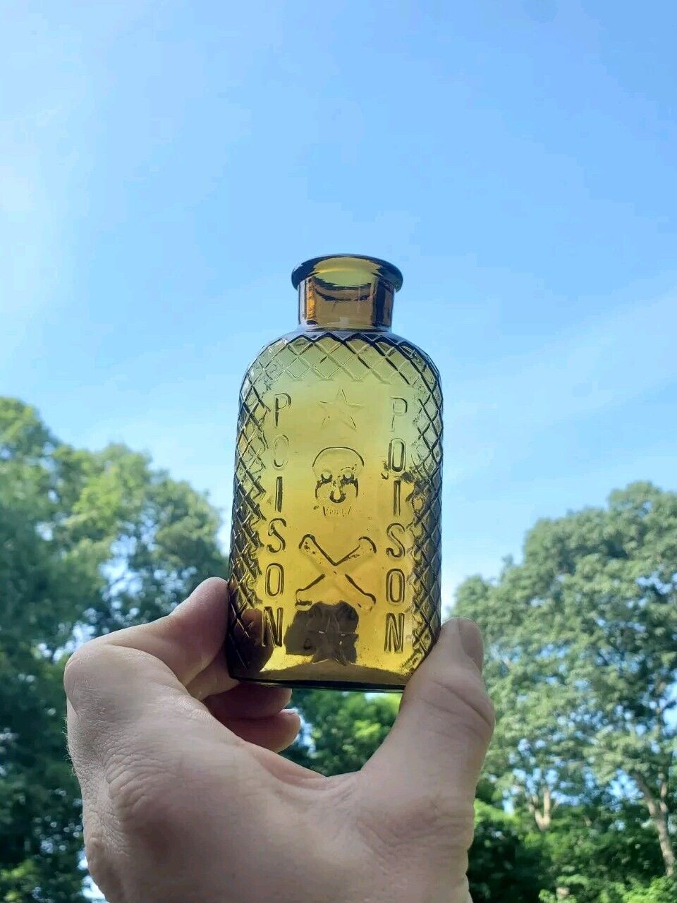 Rare Bright Golden Yellow Large KO-1 Skull & Crossbones Poison Bottle
