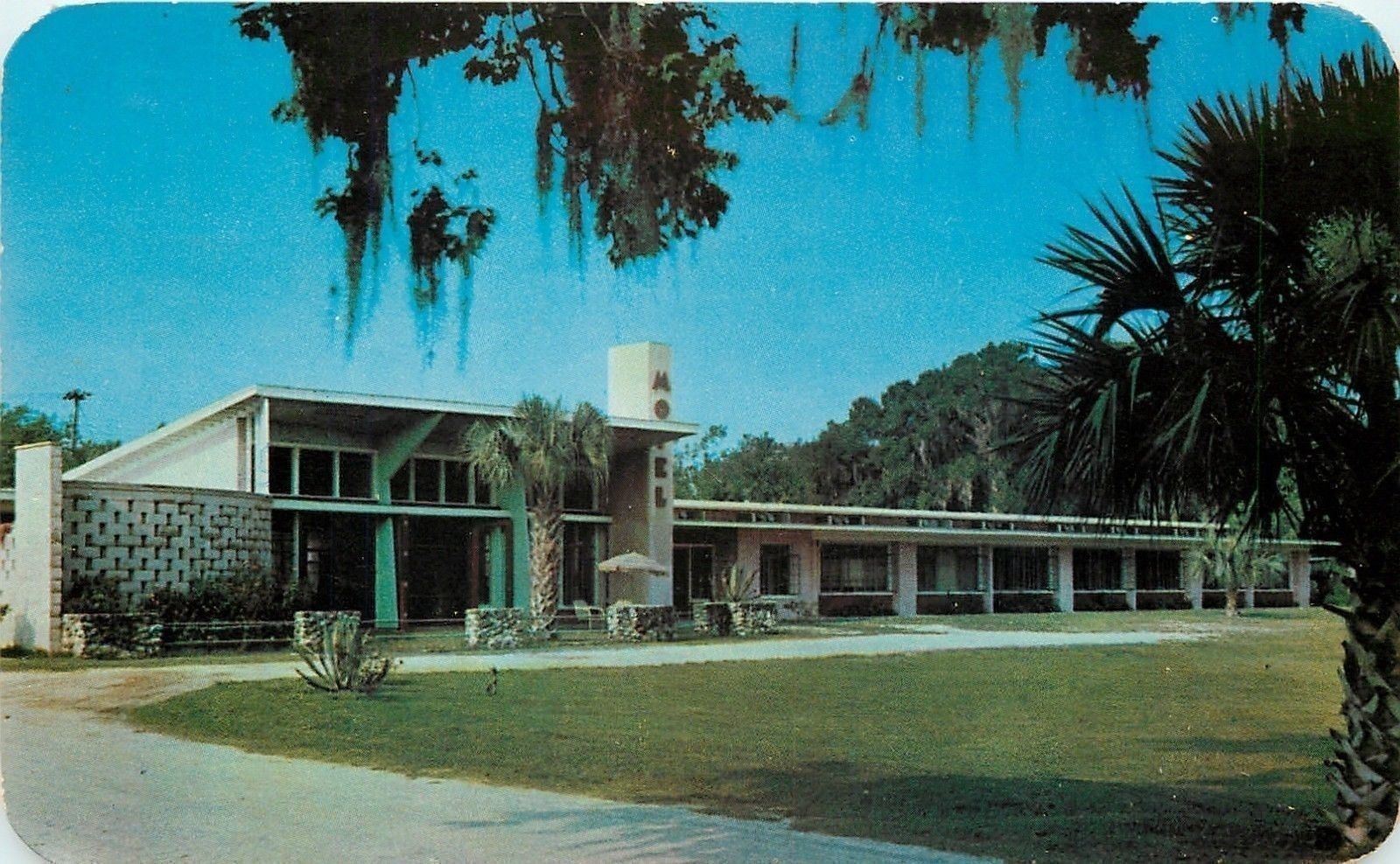 Crystal River Florida~Crystal Lodge Motel~US 19~Palm Trees~1957 Postcard