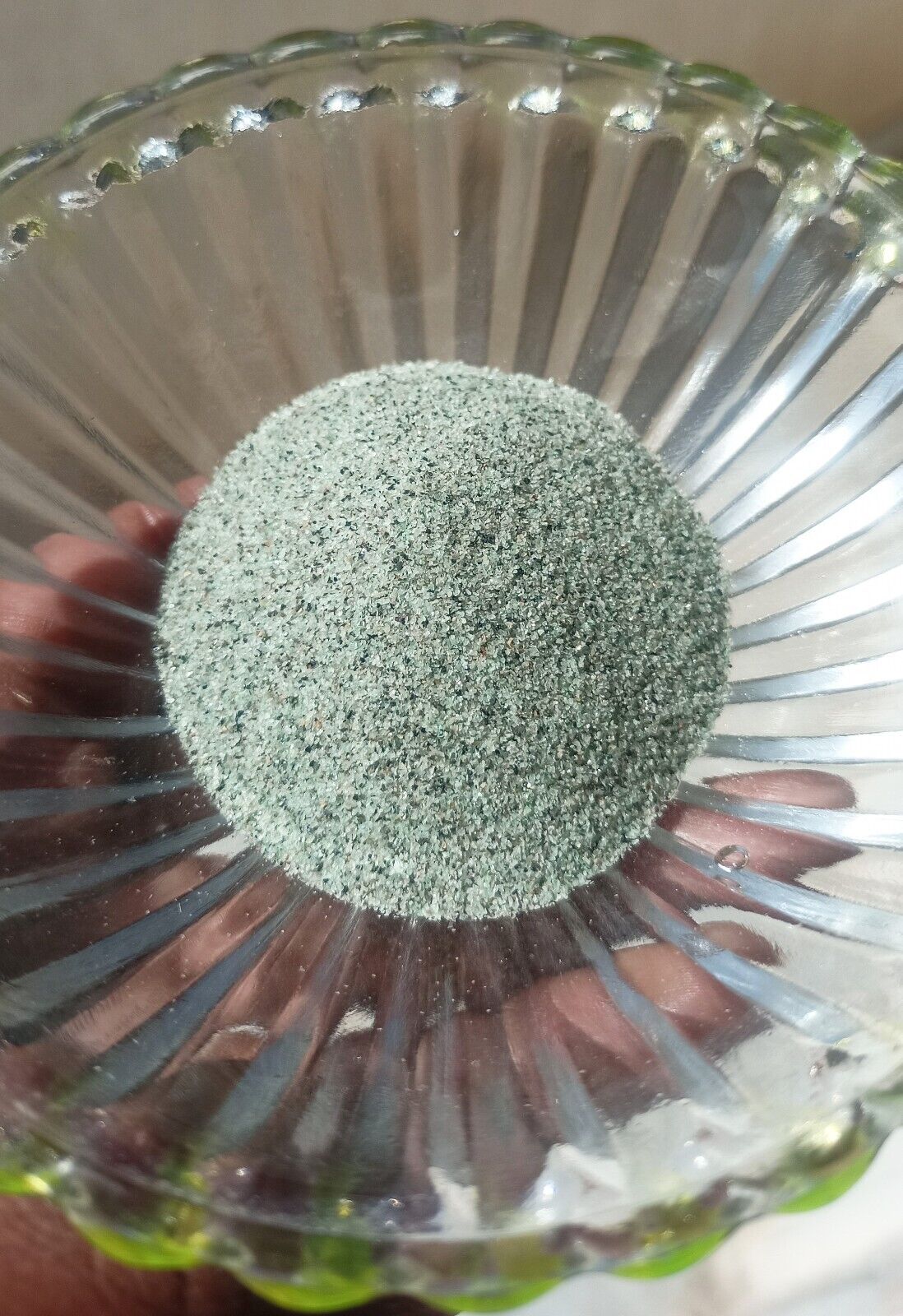 Natural Emerald Fine Crushed Powder, 1 Kilogram
