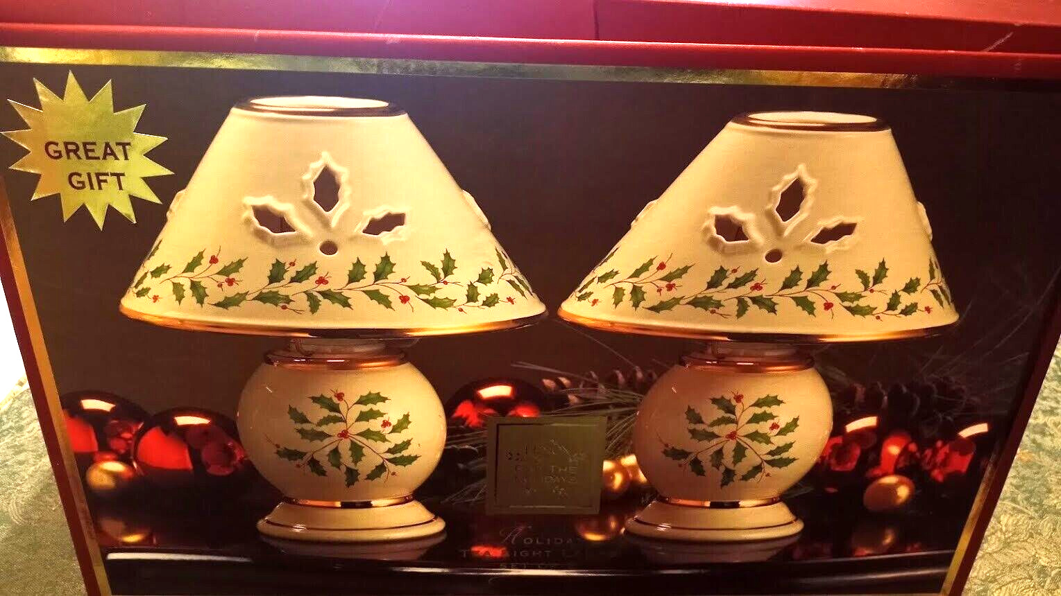Set (2) LENOX Holly Berries Gold Rimmed Holiday Tea Light Candle Lamps (X)