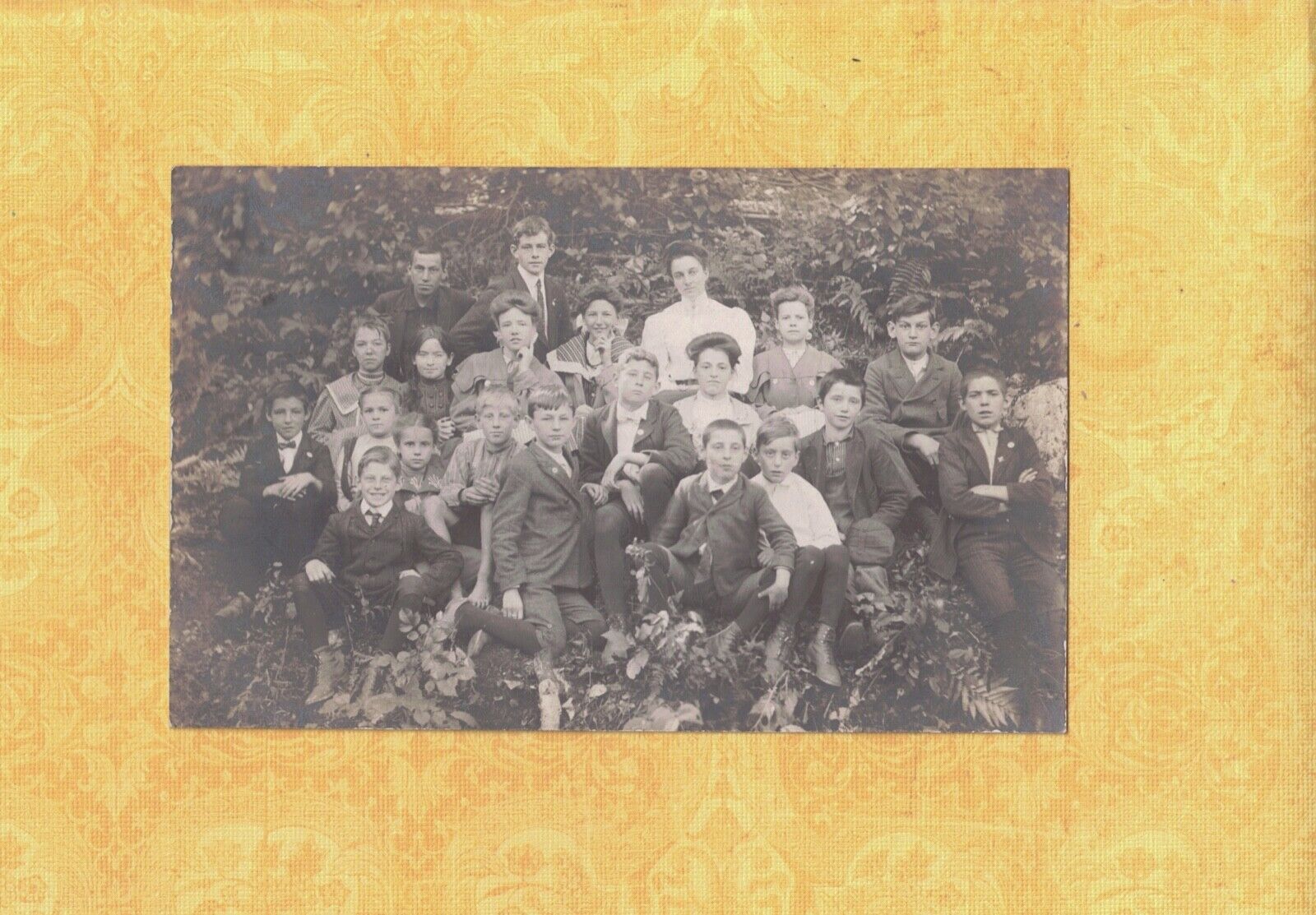 X RPPC real photo postcard TEACHER WITH HER STUDENTS ? GROUP PHOTO