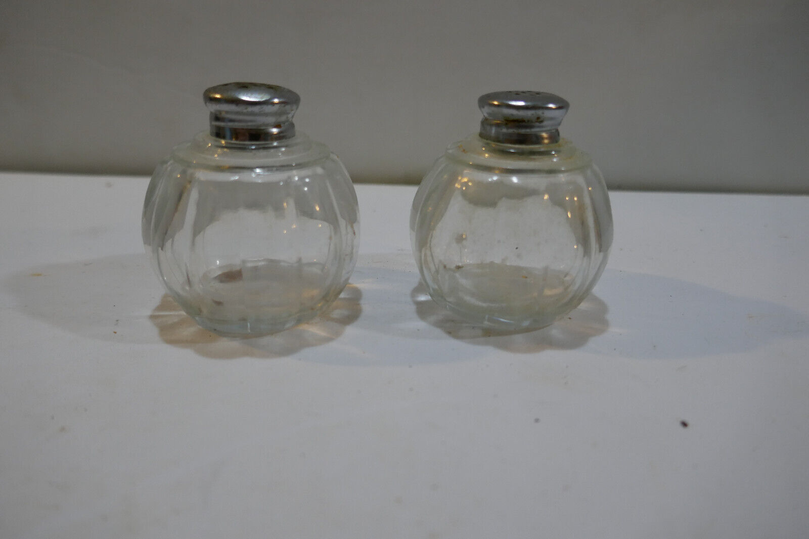 Vintage Round Styled  Glass  Salt & Pepper Shakers Silver Metal Plated Top