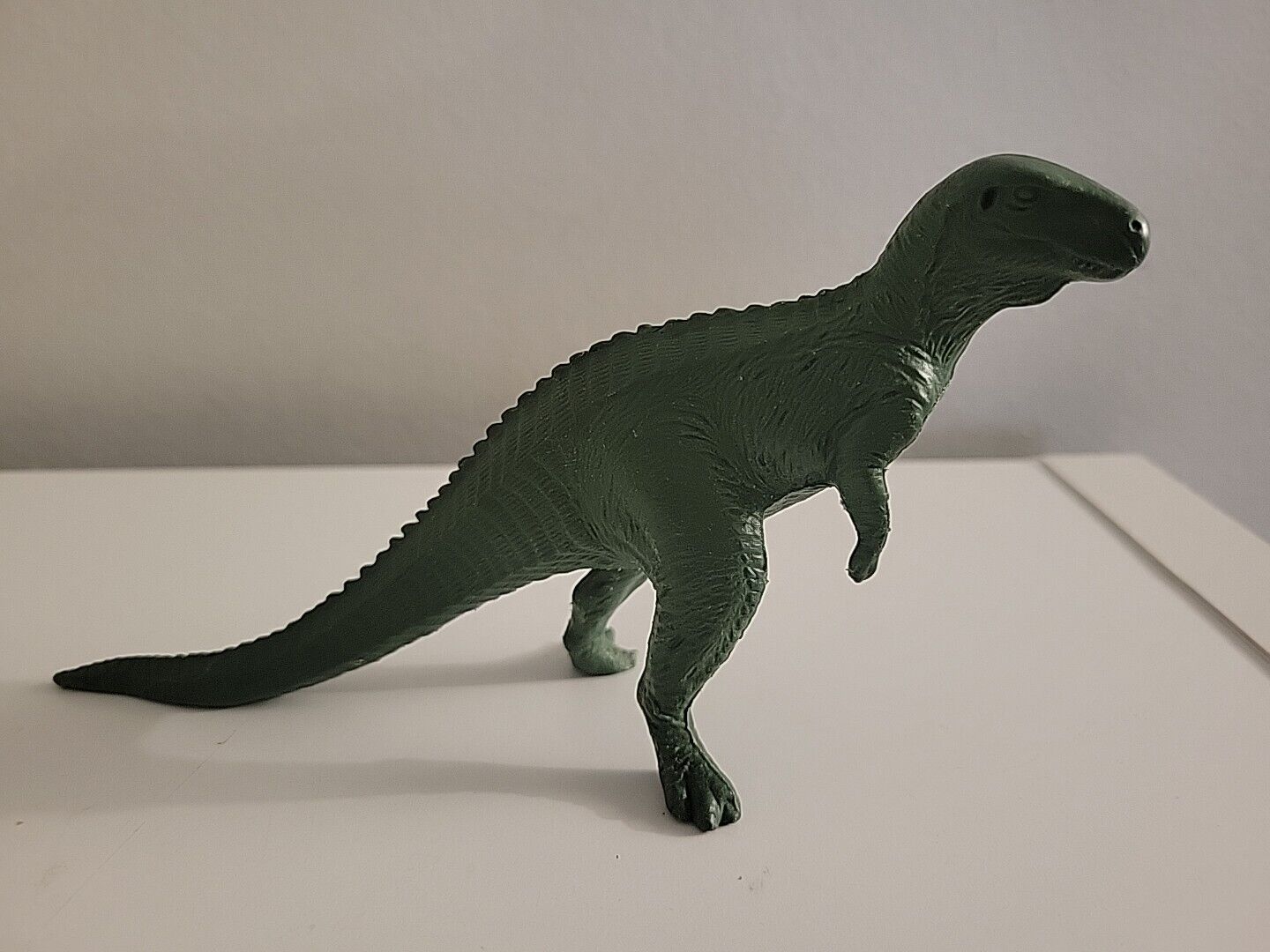Megalosaurus Dinosaur 1974 Invicta British Museum History - 2 Dino  W/ Flaws