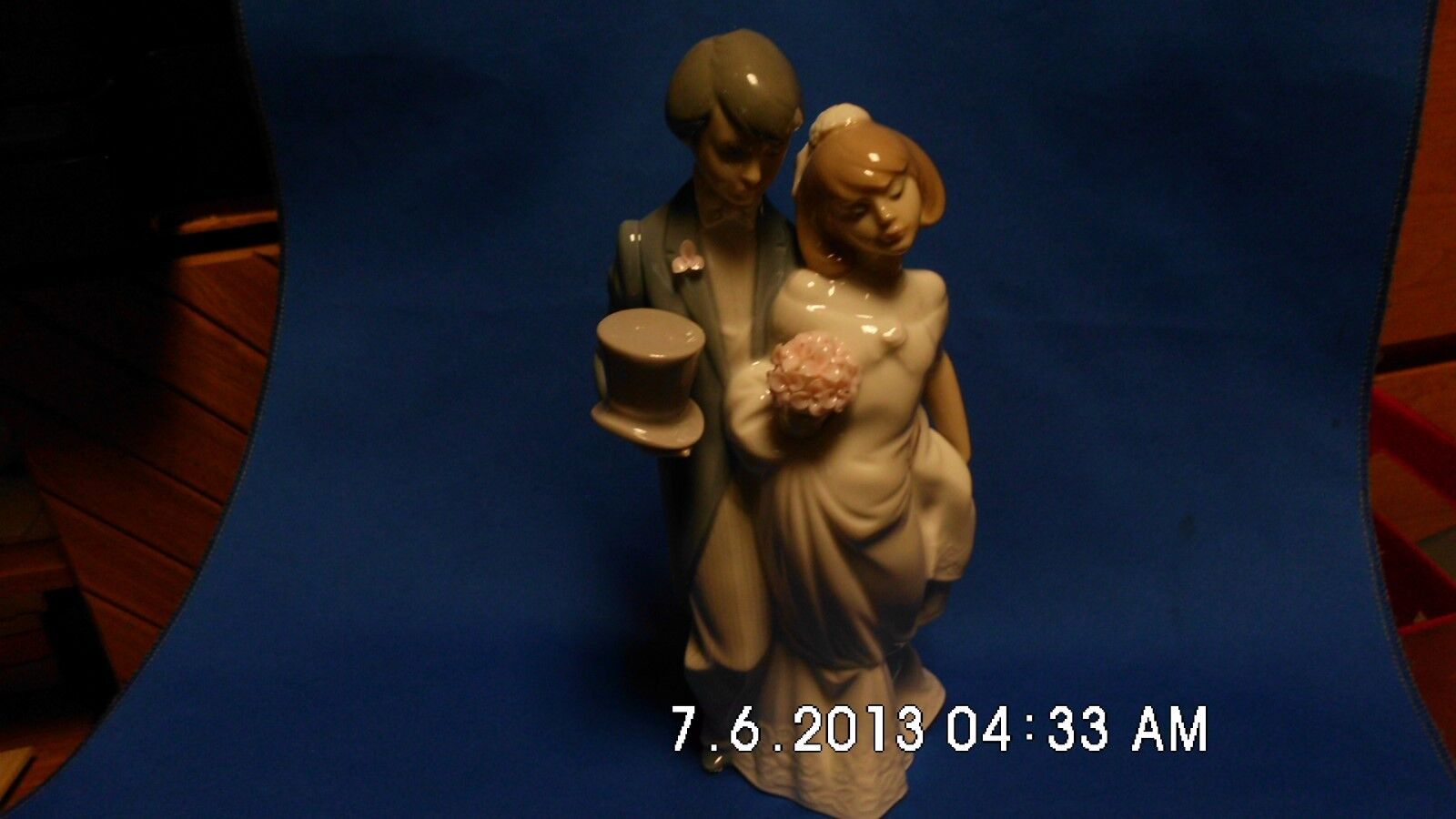 Lladro figurine #6164, Wedding Bells