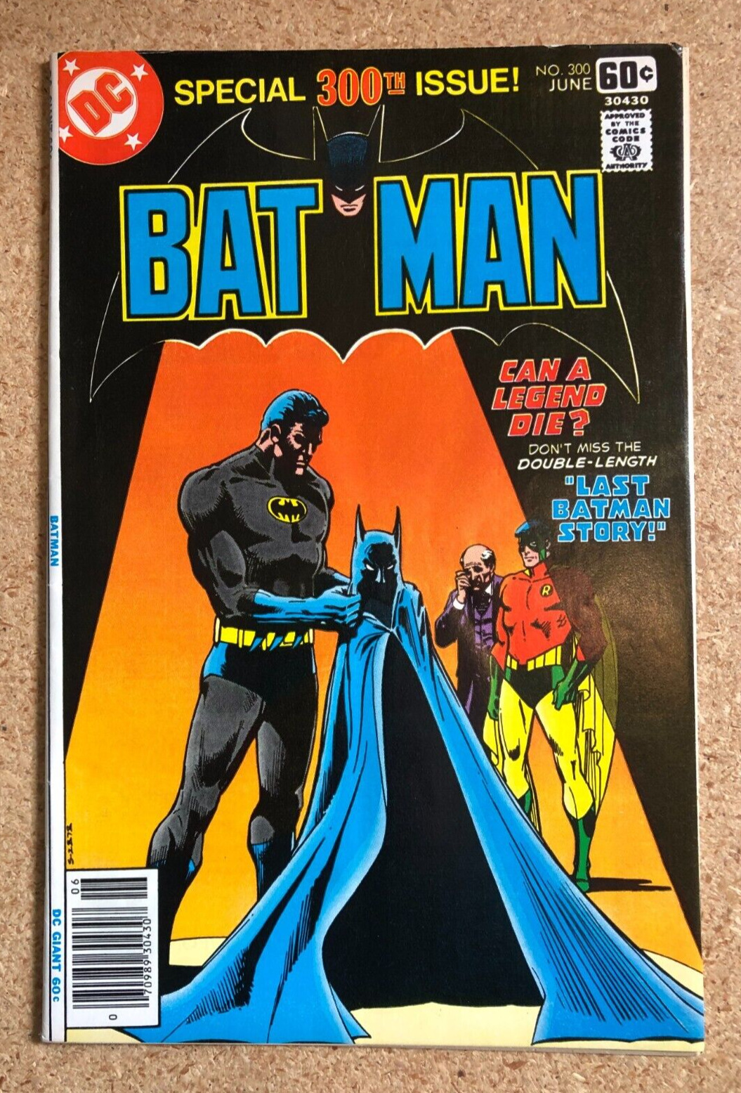 Batman #300 (DC 1978) Anniversary Giordano CVR/Simonson Art Sharp Copy
