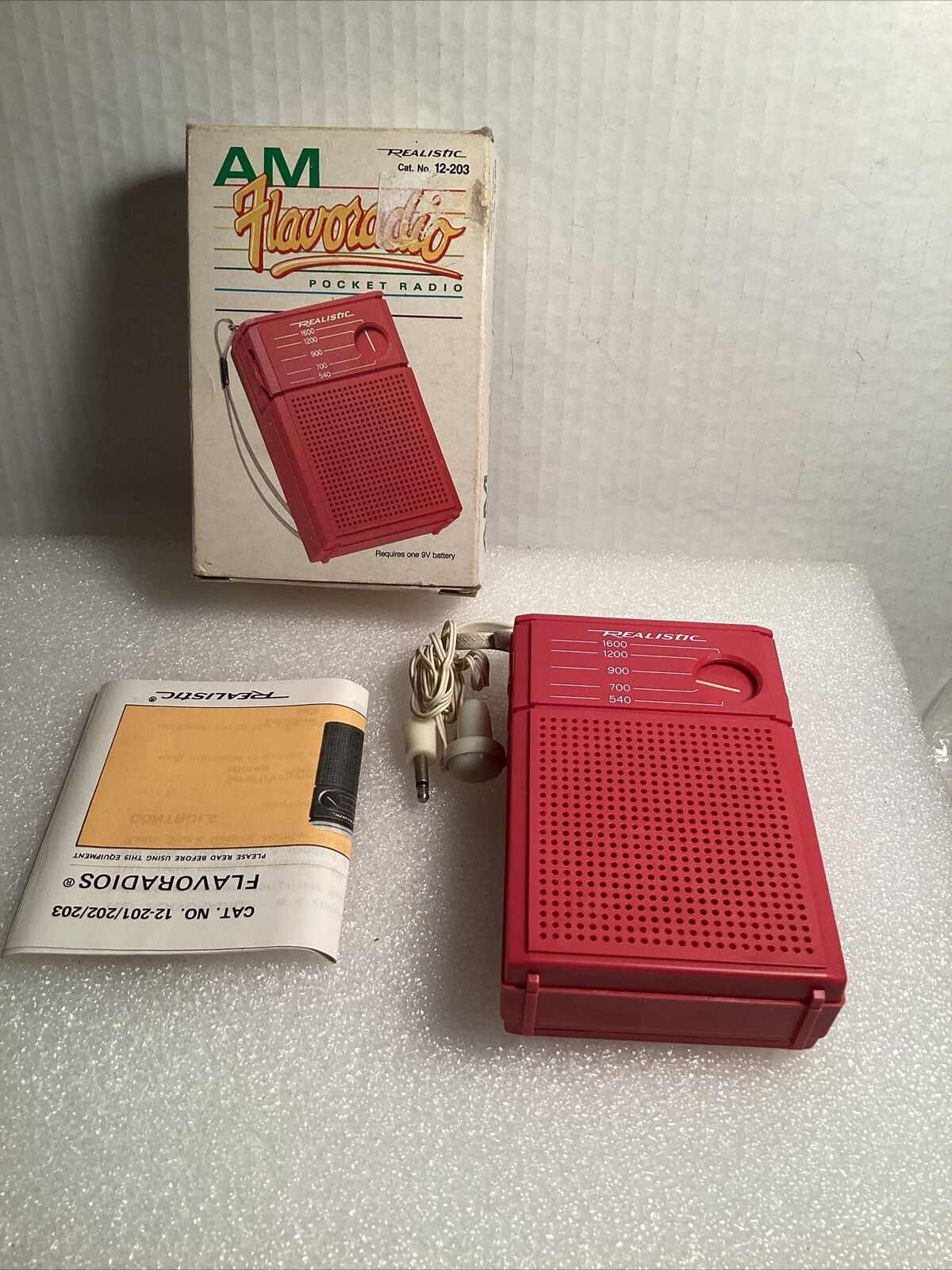 Radio Shack 12-203 AM Flavoradio Flavor Radio Strawberry New in Box NOS 1987