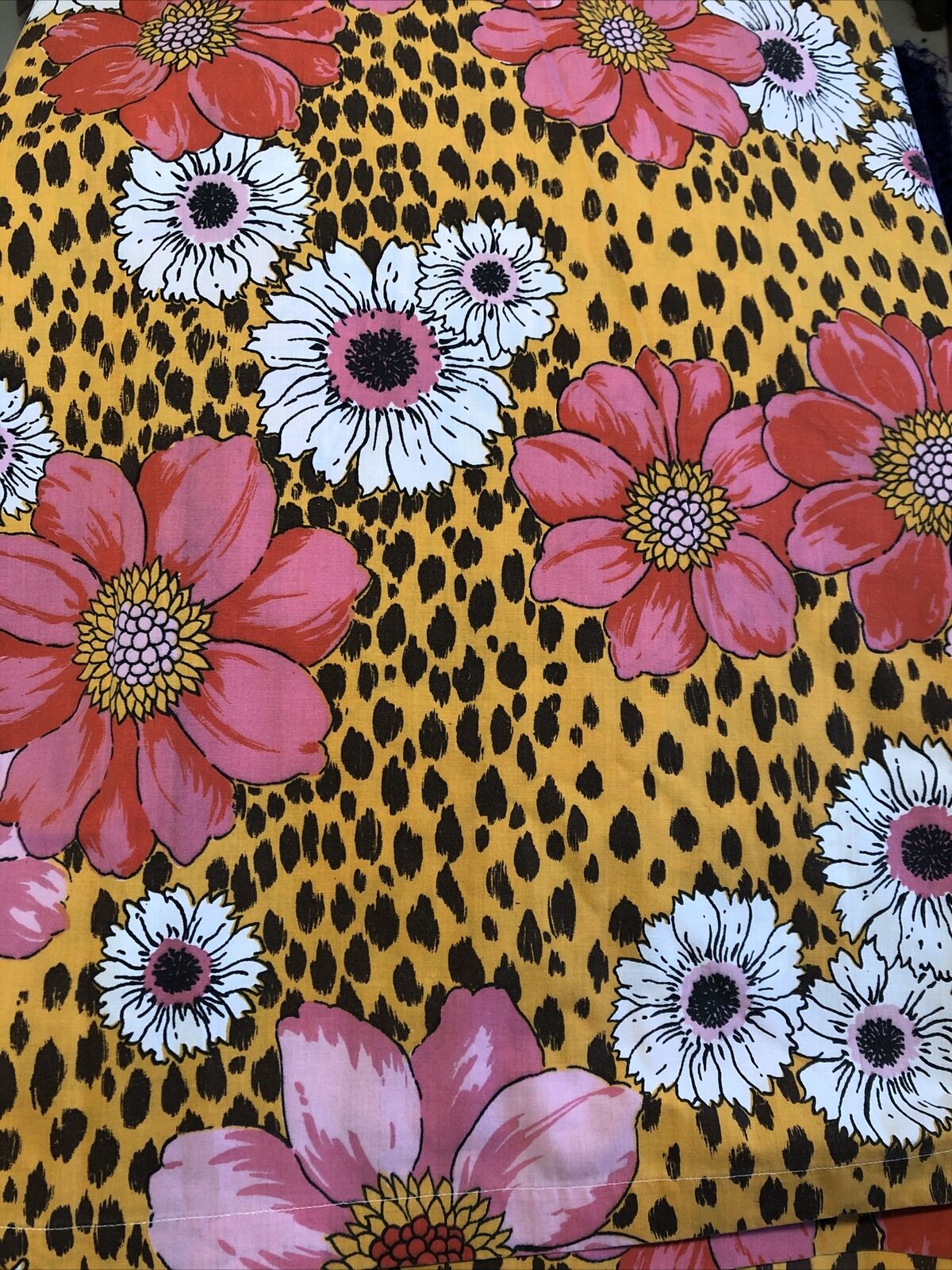 Vtg 1970 Pink Floral SPRINGMAID KASHMIR FLAT SHEET  68” X 108” Leopard