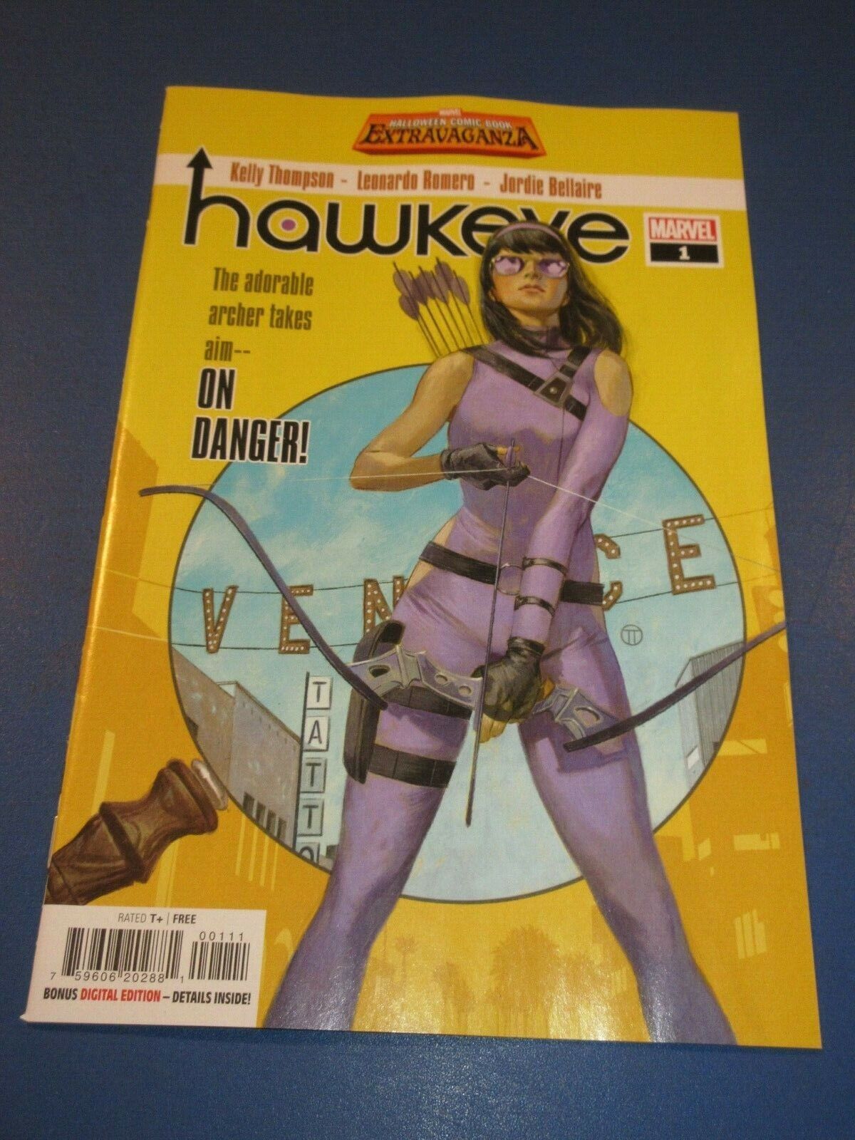 Hawkeye #1 Halloween Extravaganza Edition NM- Beauty Wow 