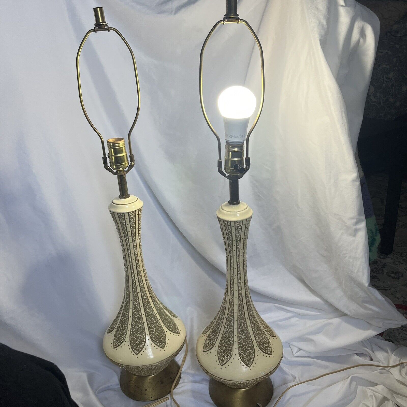 Pair of Quartite Creative Corp Vintage Lamps Mid Century Vintage