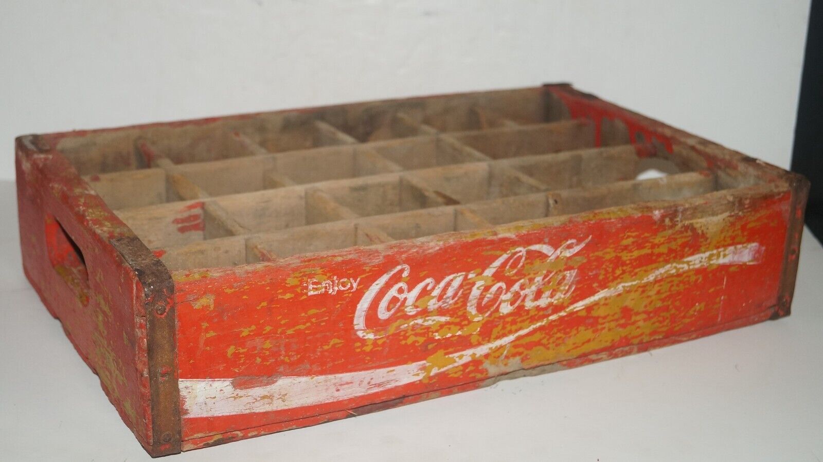 Vintage Enjoy COCA-COLA Wood Divided 24 Soda Bottle Beverage Crate Carrier
