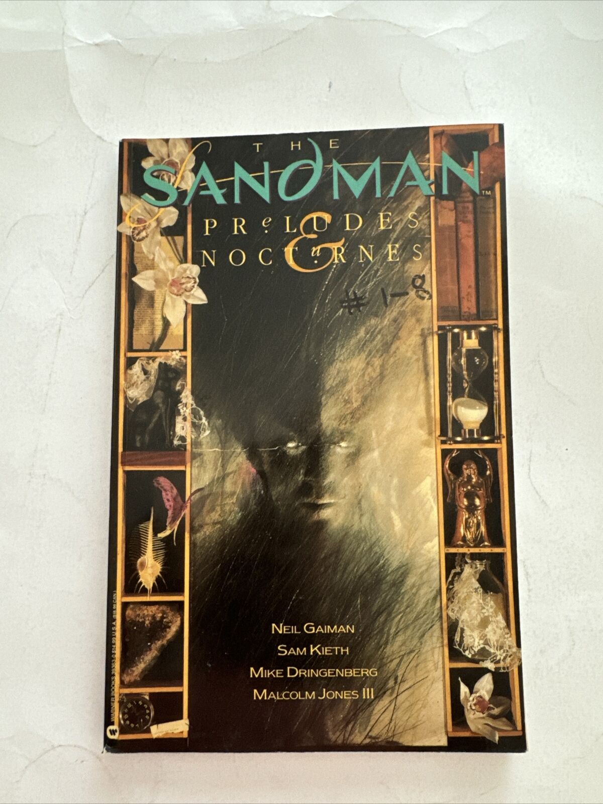 The Sandman Preludes Graphic Novel - Writing On Cover
