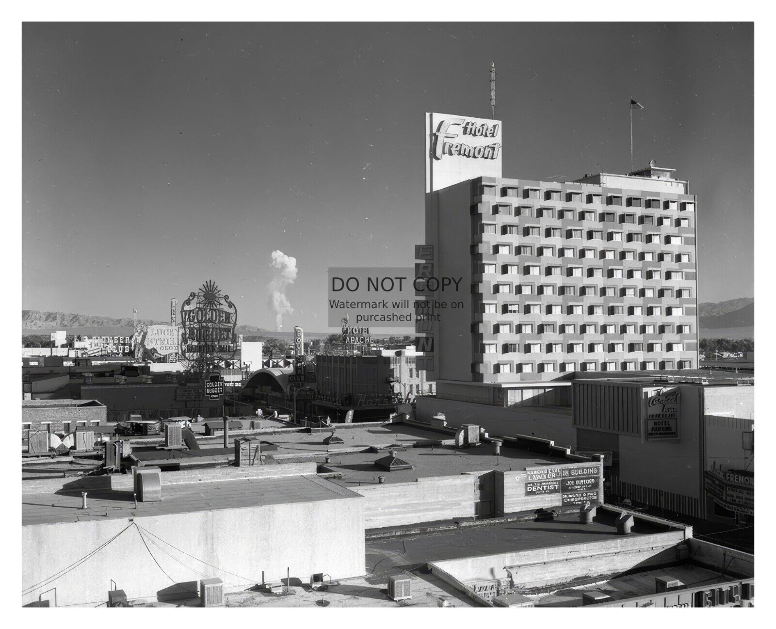 FREEMONT HOTEL LAS VEGAS NEVADA NUCLEAR BOMB TEST MUSHROOM CLOUD 8X10 PHOTO