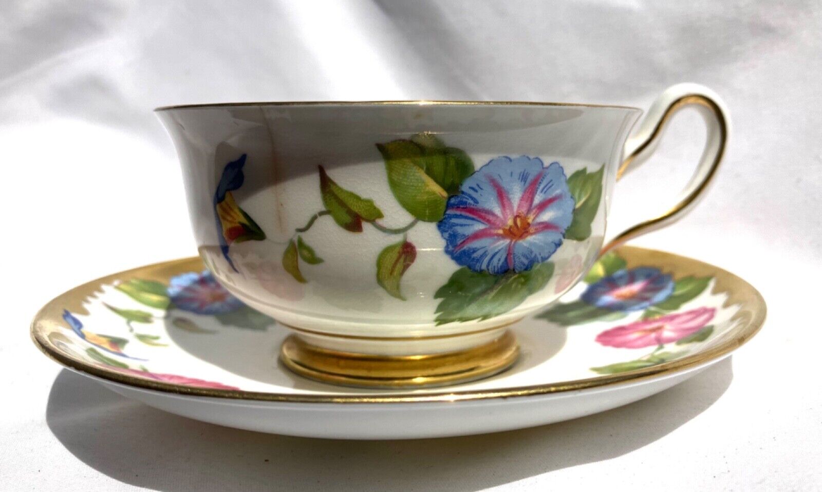 ROYAL CHELSEA - Fine Bone China - Tea Cup & Saucer - Floral - Gold Trim