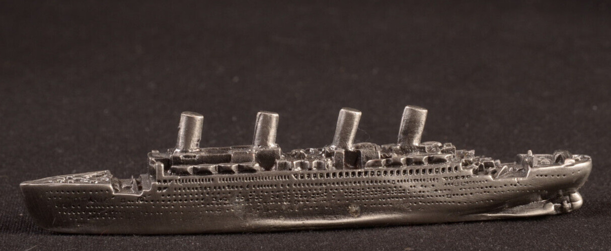 Miniature Pewter RMS TITANIC 1912 Ship Commemorative Collectible Figurine 4.5”