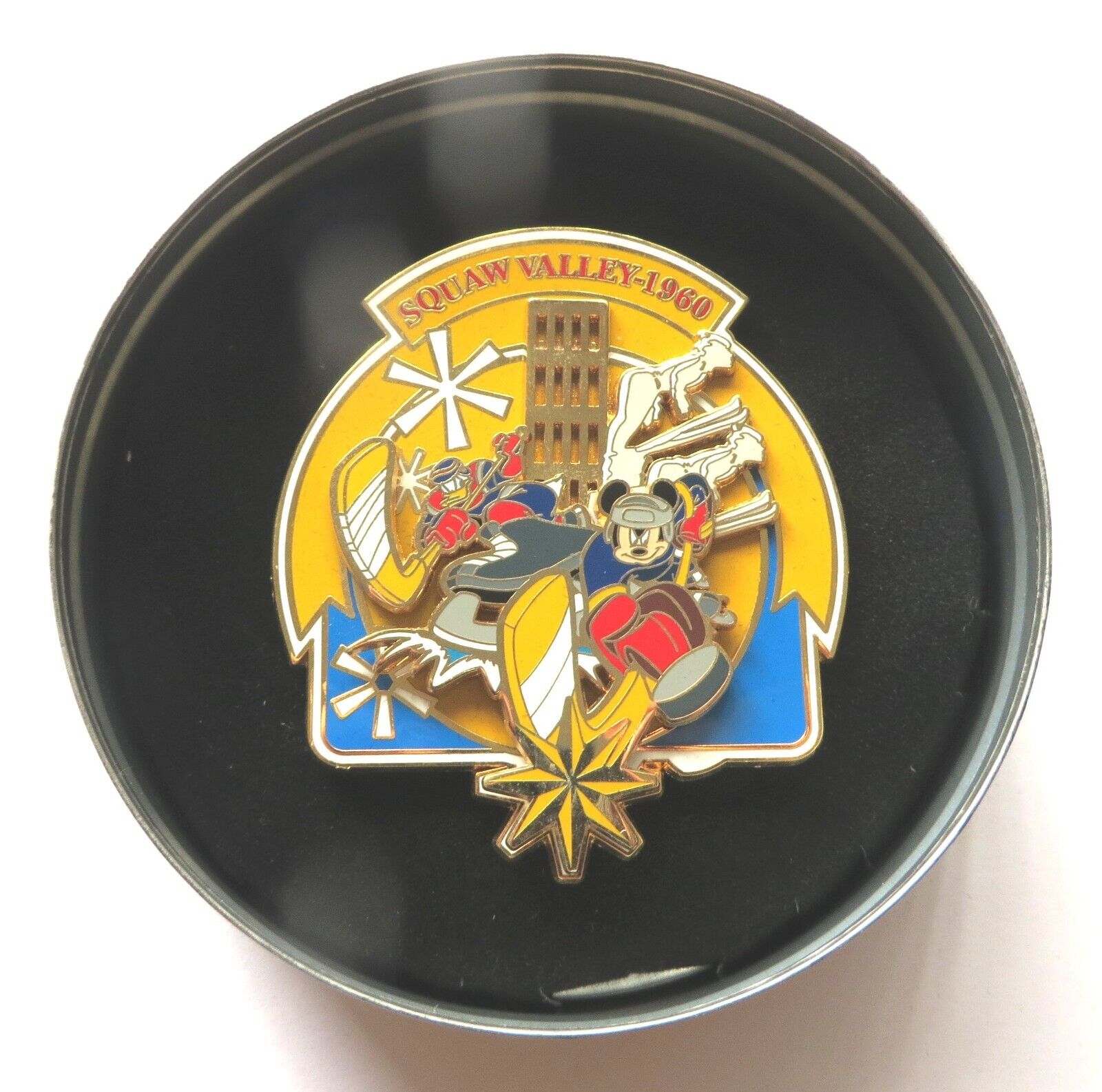 2004 Olympics Jumbo Disney pin: Squaw Valley 1960 Mickey & Donald Hockey, LE 750