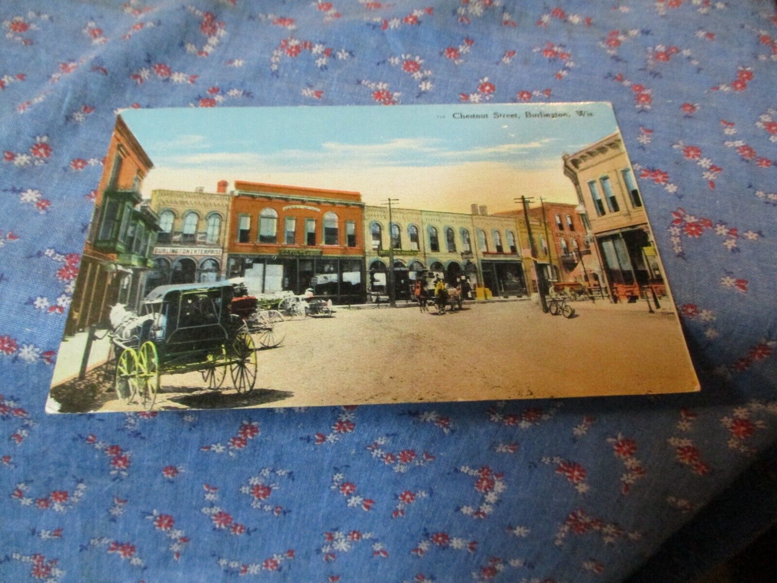 (1032) Old Postcard Chestnut Street Burlington Wis    Great Detail