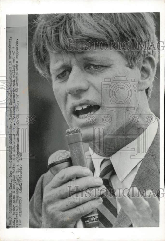 1968 Press Photo Senator Robert Kennedy campaigning in Greensburg, IN