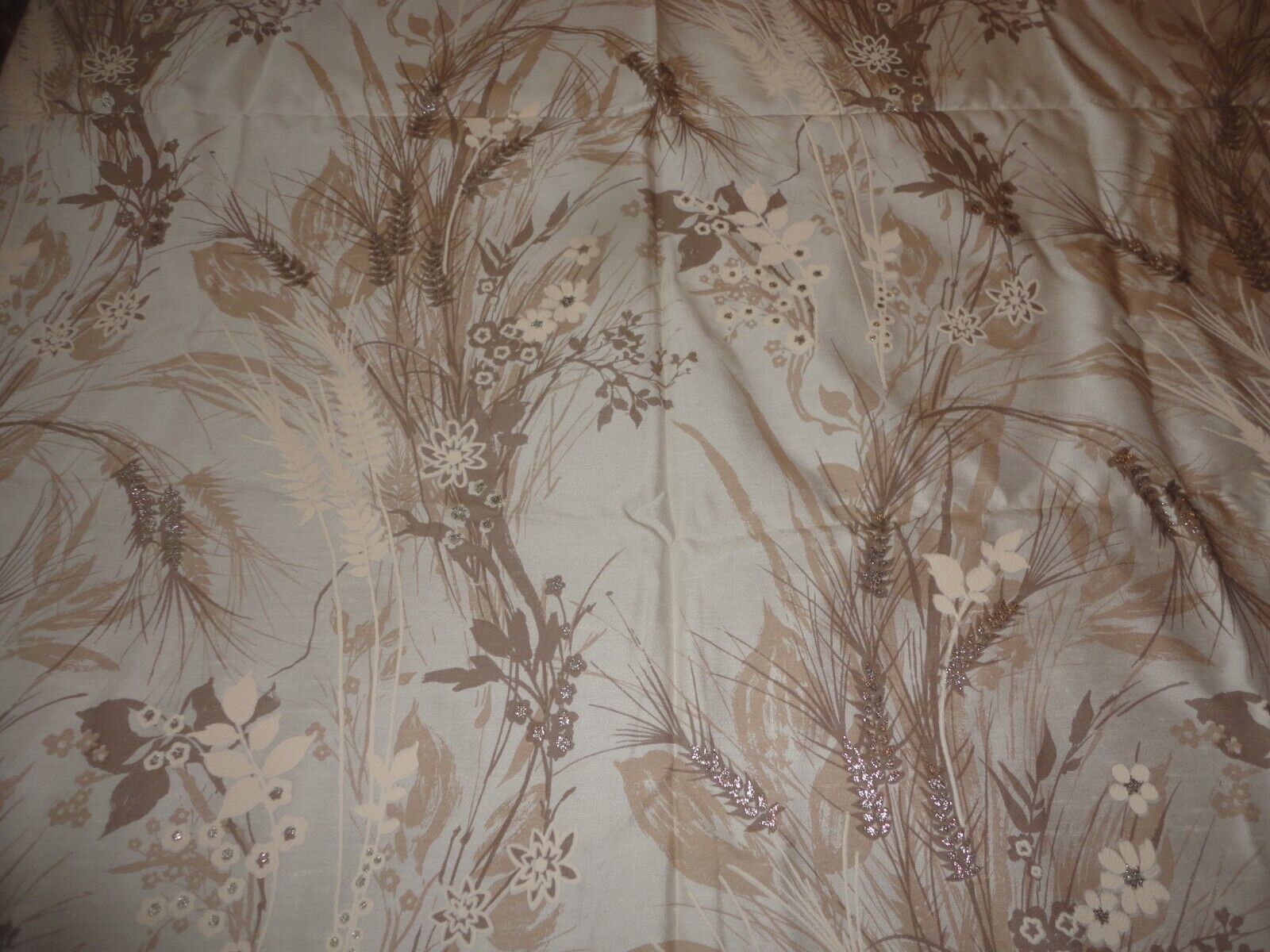 Vtg Fabric Curtain 1980\'s Brown Wheat Print w/ Glitter  2 3/4 yards 47\