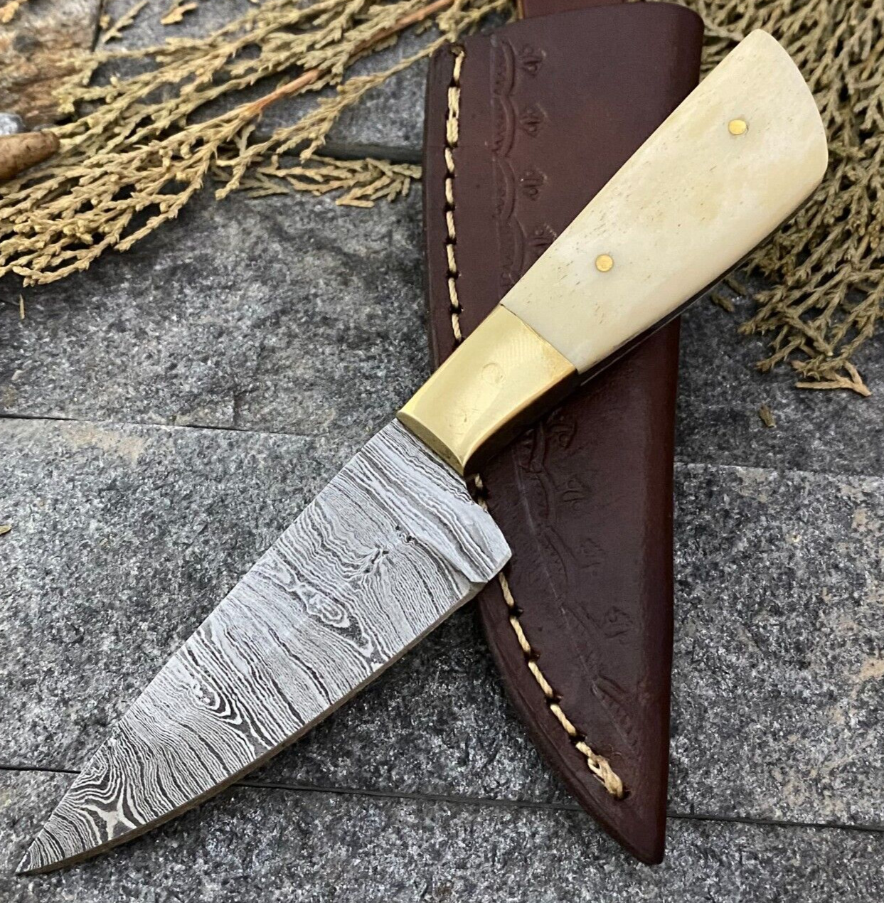 SHARD™ HAND FORGED Damascus Steel Skinner Hunting Knife Bone Handle W/Sheath