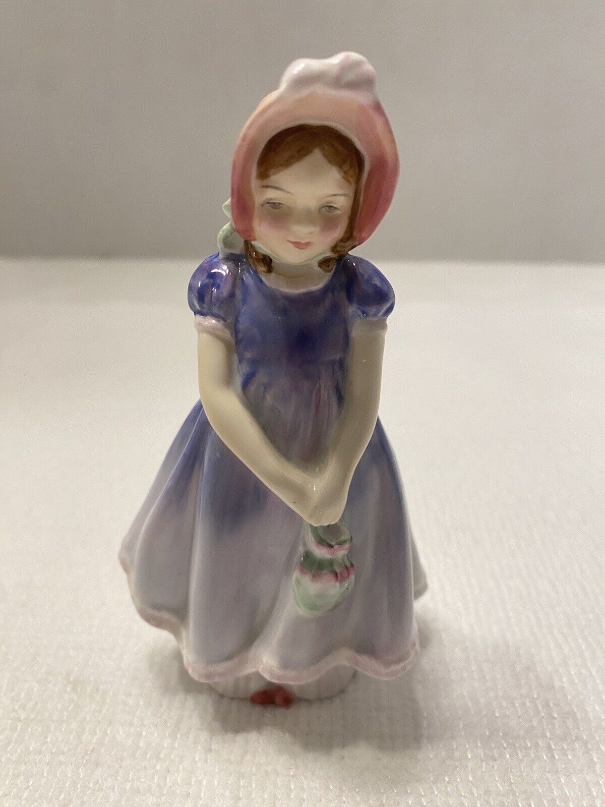 Vintage Royal Dalton Figurine Retired “Ivy” Porcelain Girl In Bonnet 5”