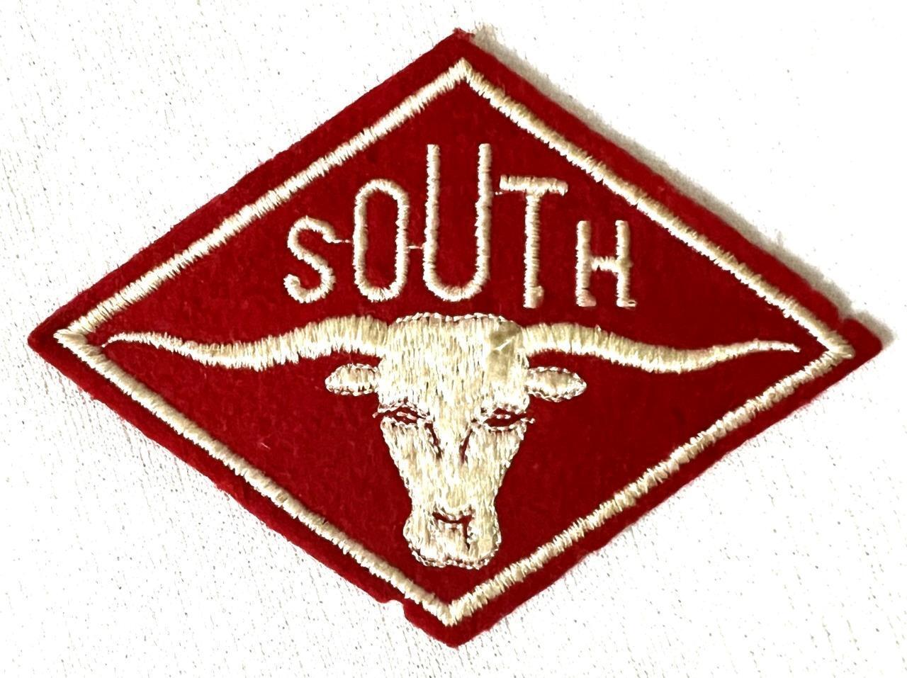 ORIGINAL VINTAGE RED & WHITE SOUTH HIGHSCHOOL PACKERS PATCH OMAHA NE 4\