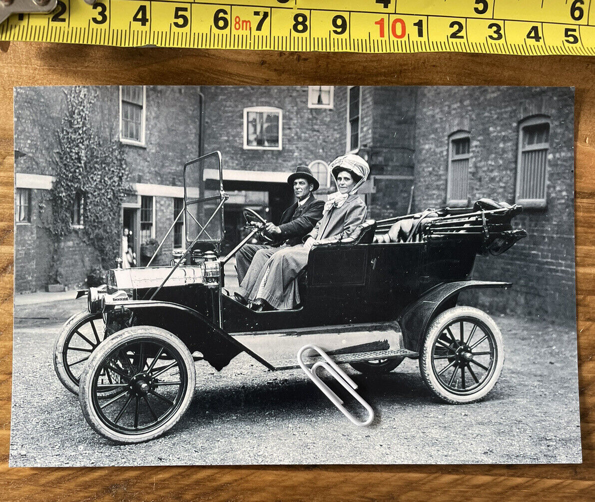 Vintage / Antique Car - Early 20thC Louth - copy