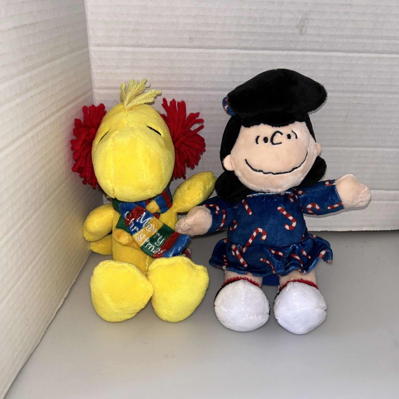Peanuts Plush Woodstock And Lucy Christmas Lot 