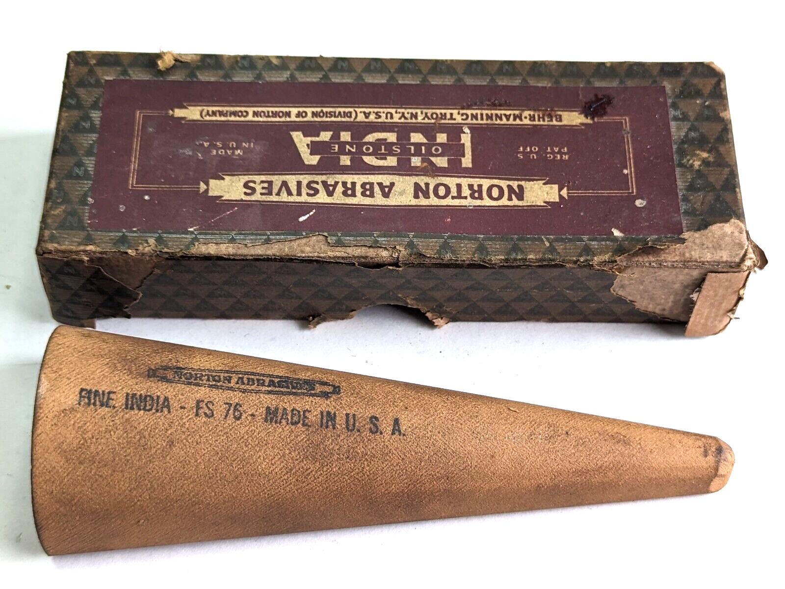 Vintage Norton Abrasives FS-76 India Fine Gouge Slip Stone Made In USA 