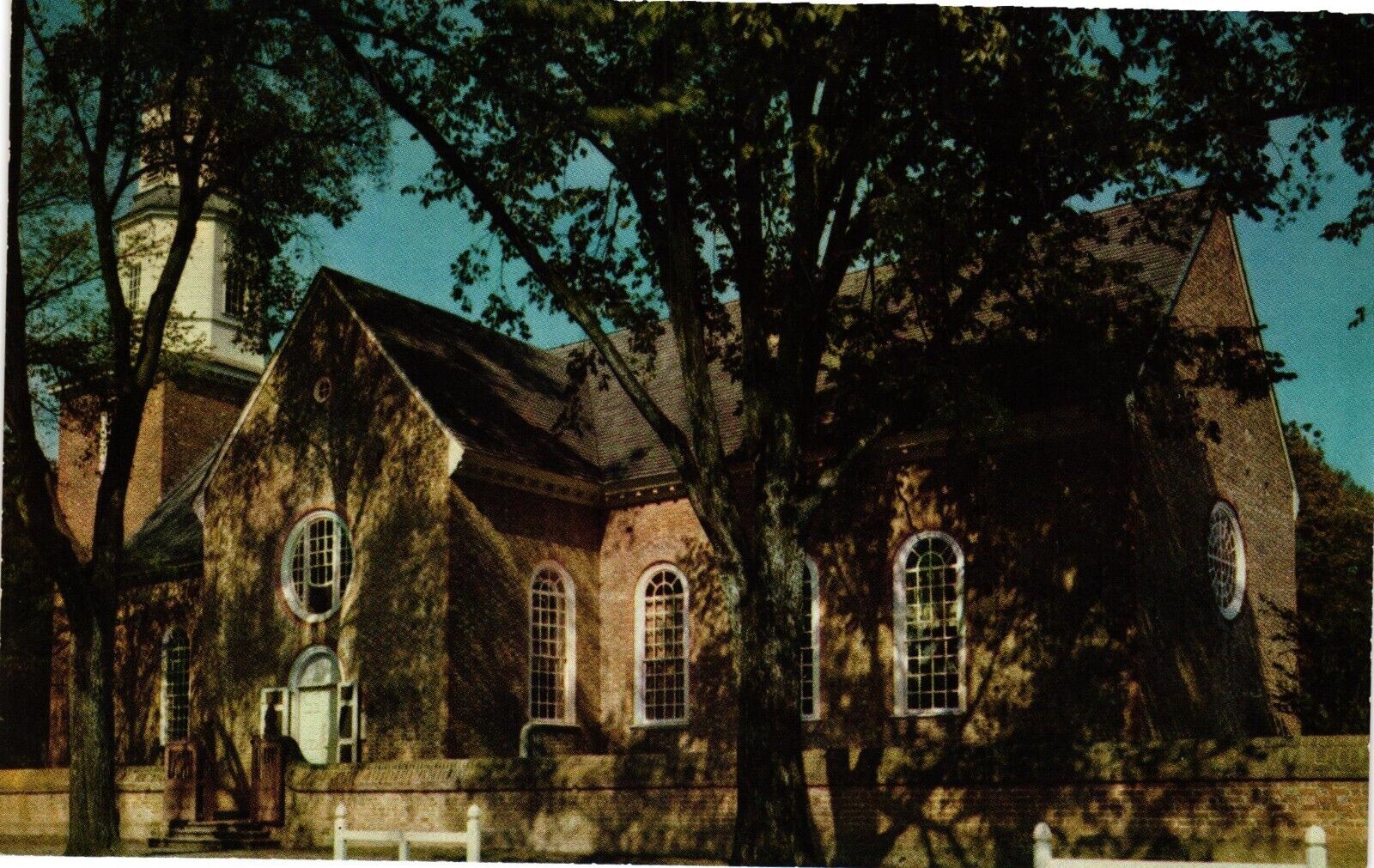 Bruton Parish Church Williamsburg Virginia VA Unposted C1950 Vintage Postcard