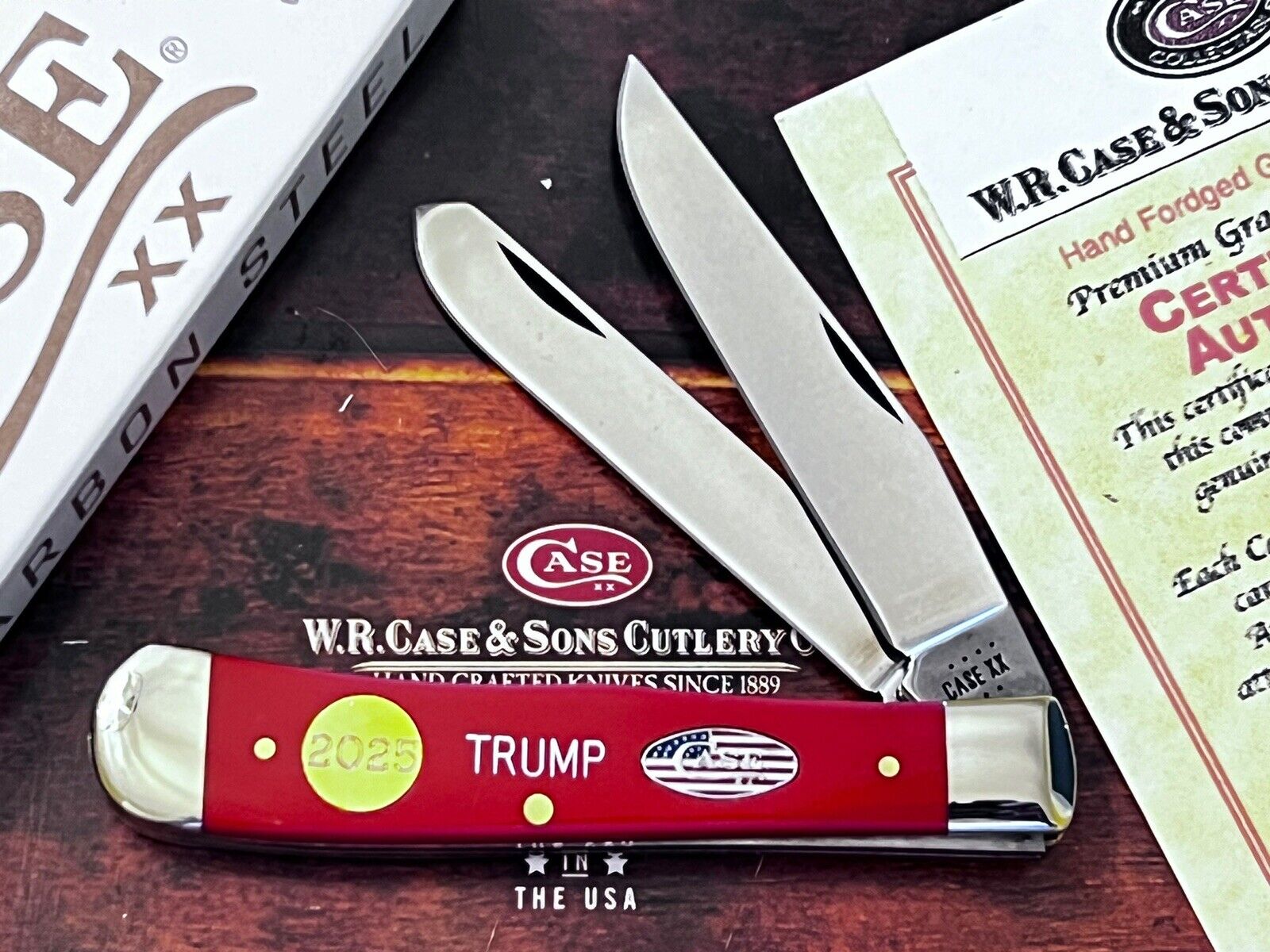 CASE XX USA TRUMP PATRIOT Inlaid 24K PLATED 2025 Shield/RED Trapper Knife New