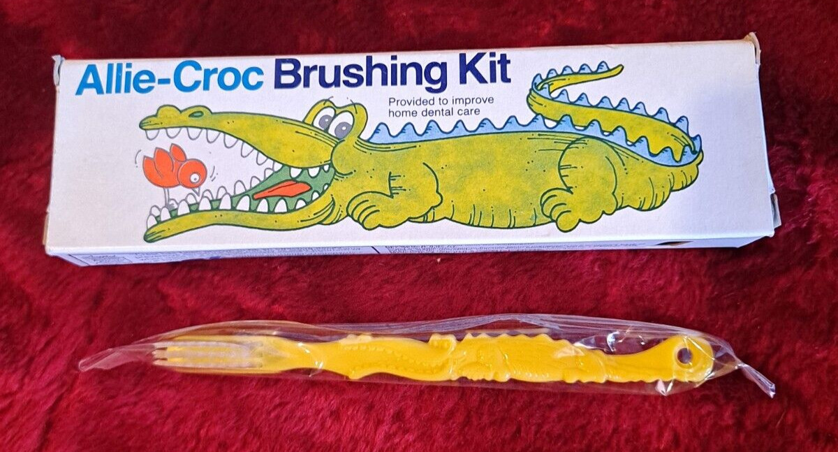 Vintage 1974 Crest Allie-Croc Brushing Kit Kids Crocodiles Original Package